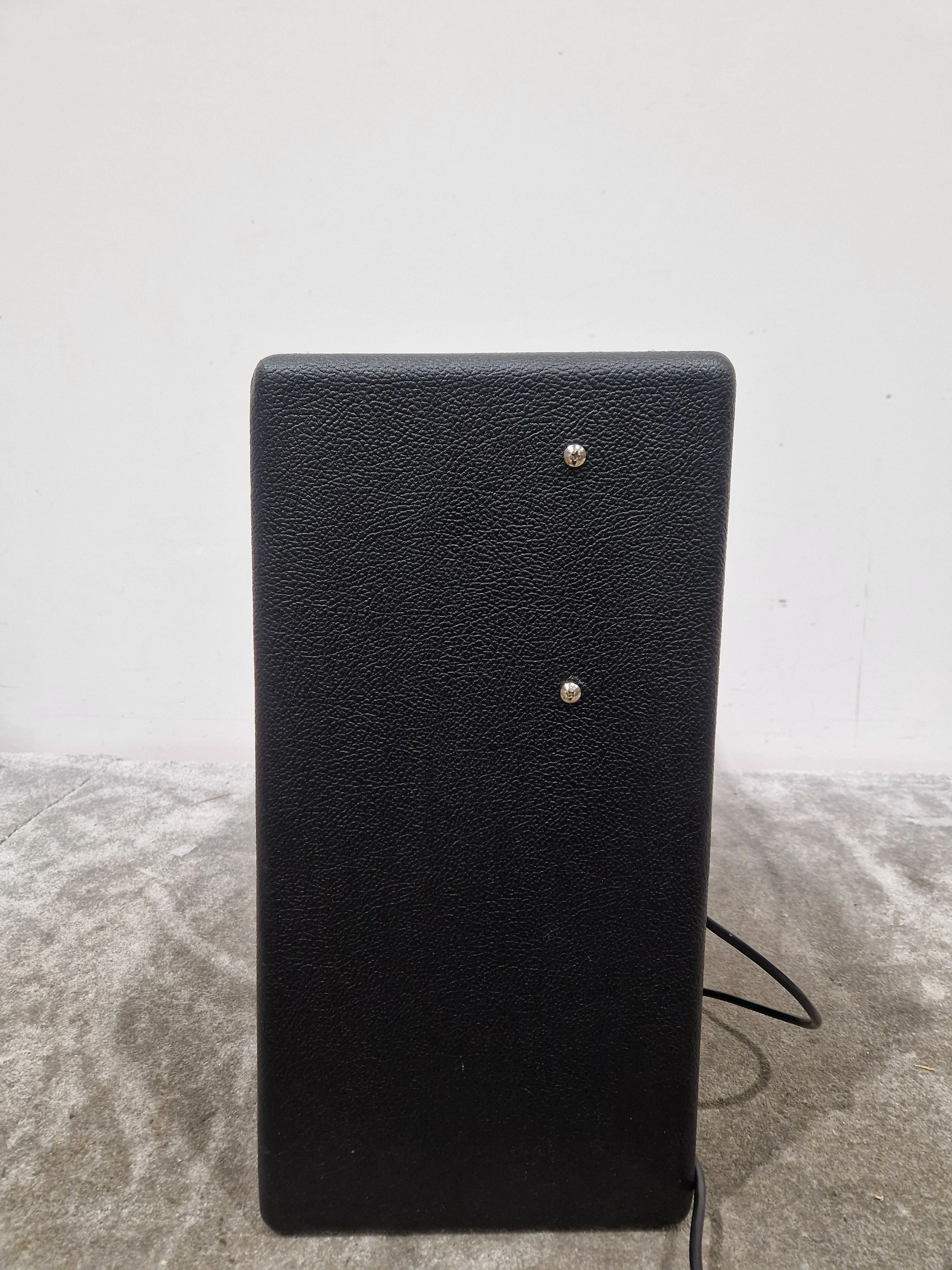 Fender DeVille 212 - Guitar Amplifier - 2x12" - Excellent w/ Cables - Image 19