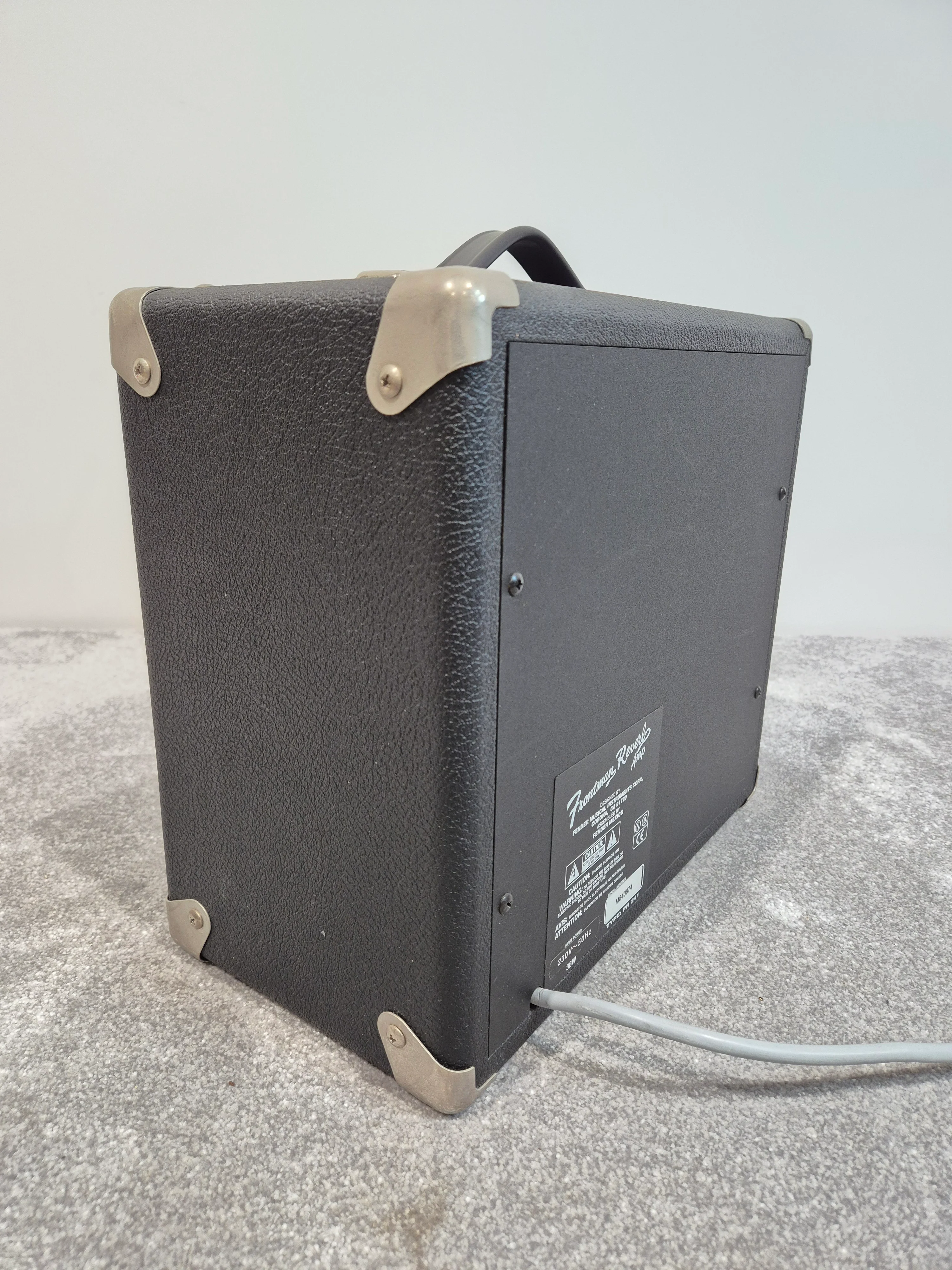 Fender Frontman Reverb - Compact Guitar Practice Amp - Image 5