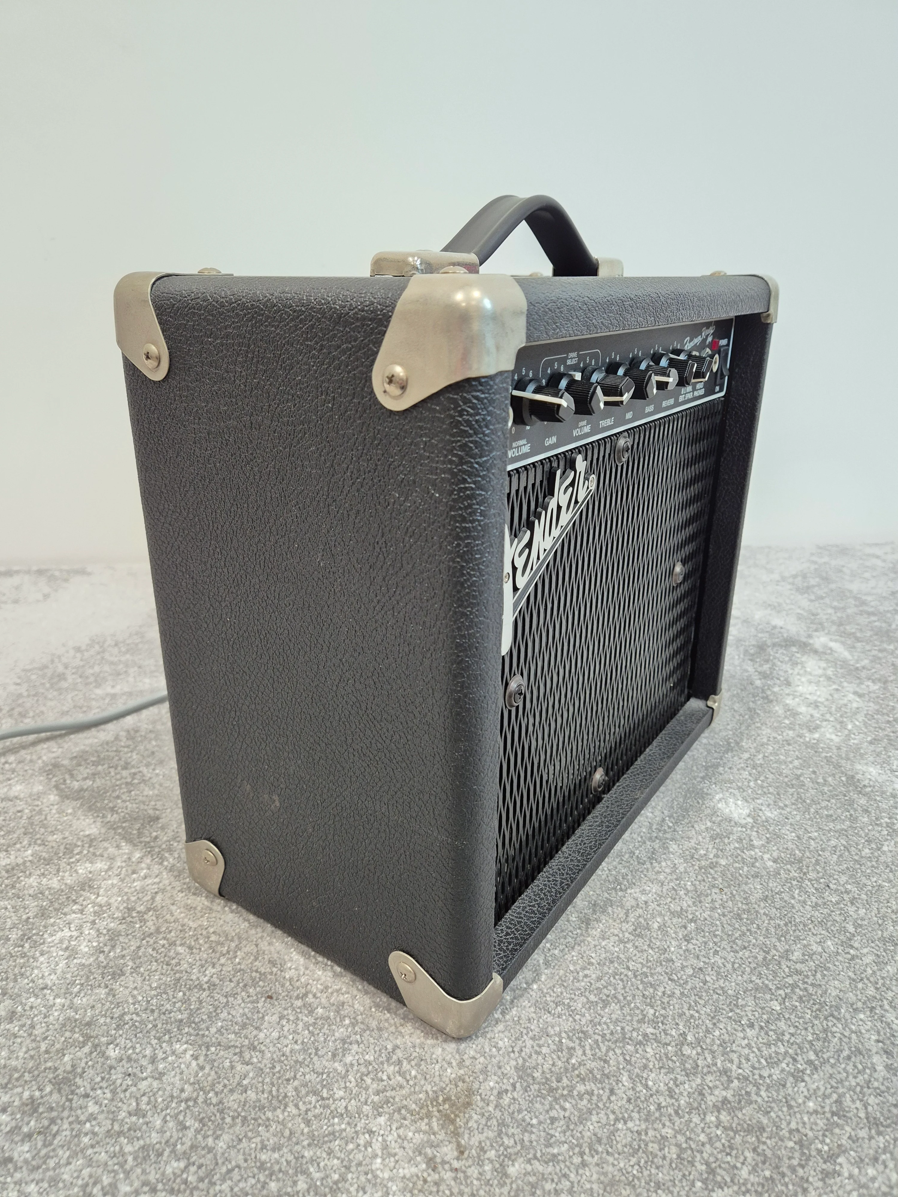 Fender Frontman Reverb - Compact Guitar Practice Amp - Image 8