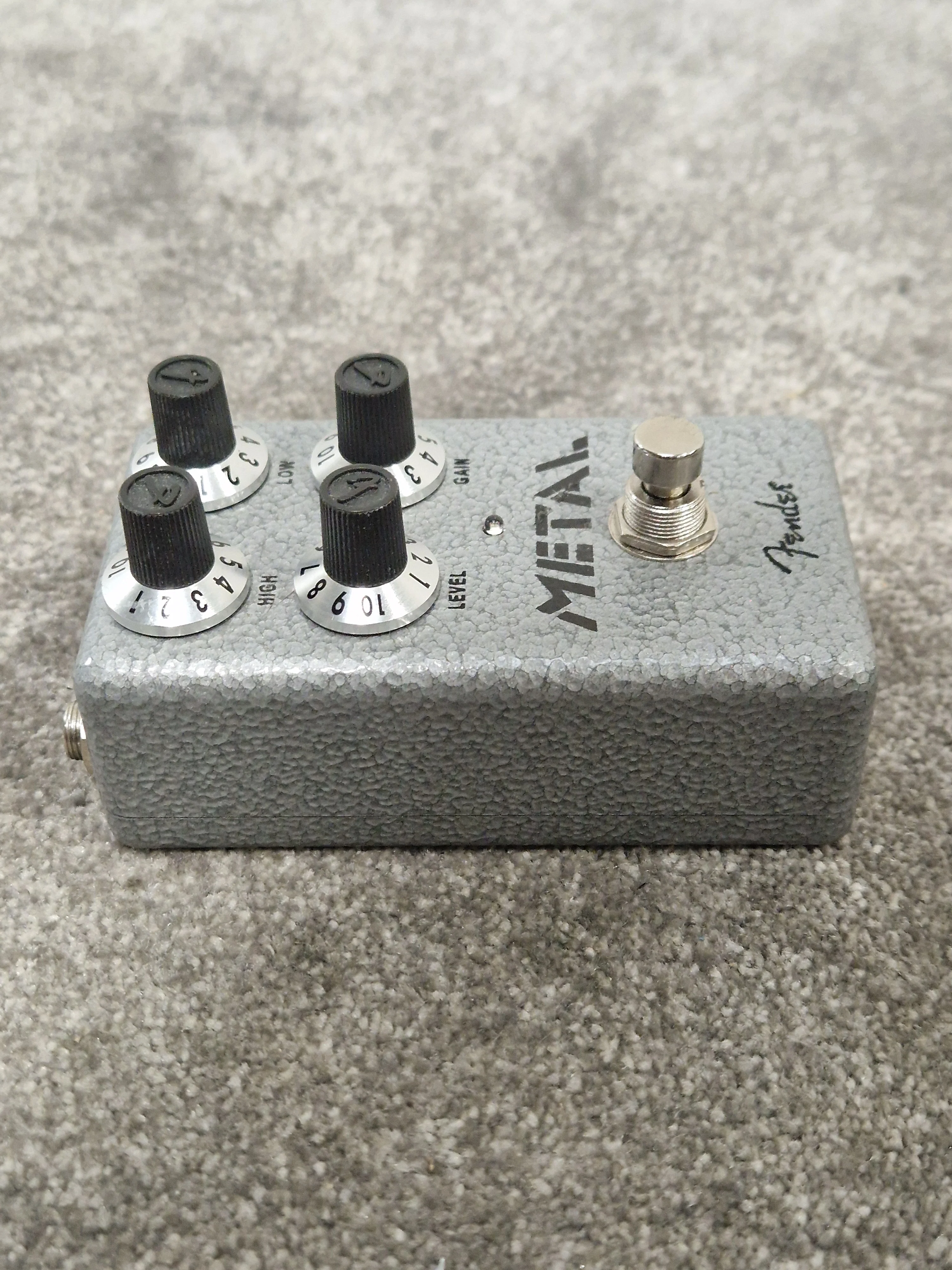 Fender Hammertone Metal Pedal Effects Pedal - High Gain Distortion, Durable Design - Excellent - Image 2