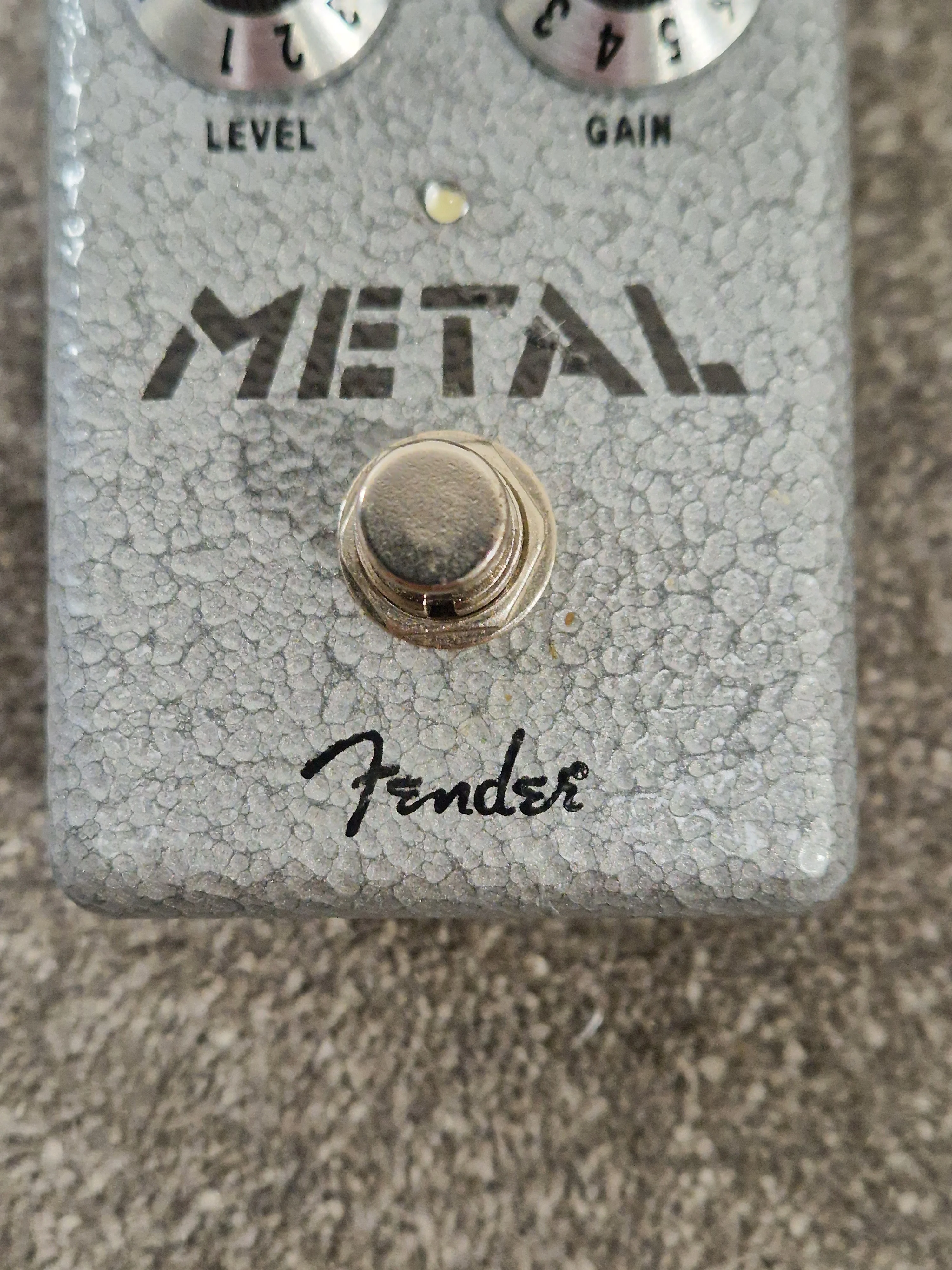 Fender Hammertone Metal Pedal Effects Pedal - High Gain Distortion, Durable Design - Excellent - Image 4