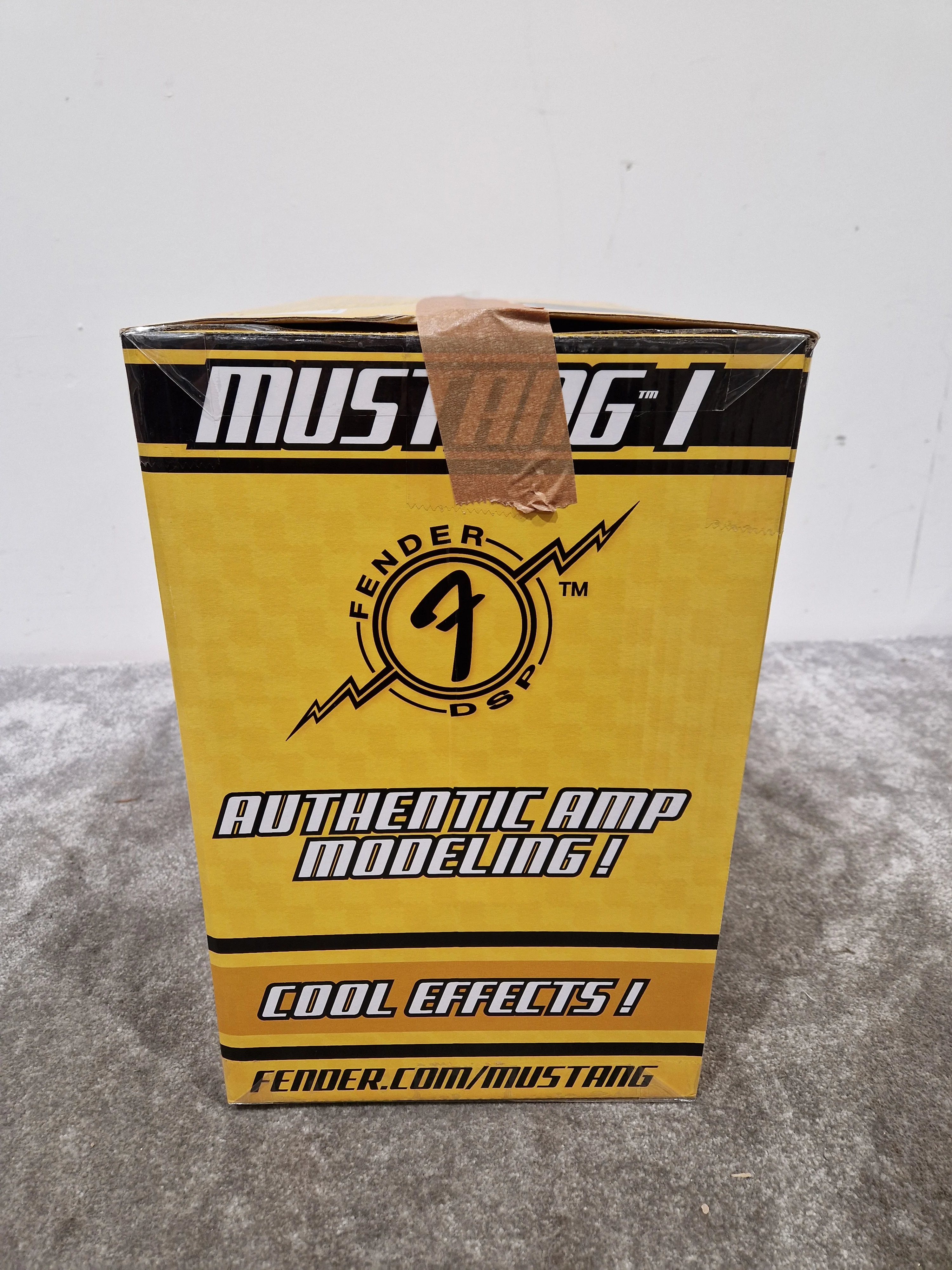Fender Mustang 1 AMP - Modeling Guitar Amplifier - Excellent w/ Original Box & Power Supply - Image 12
