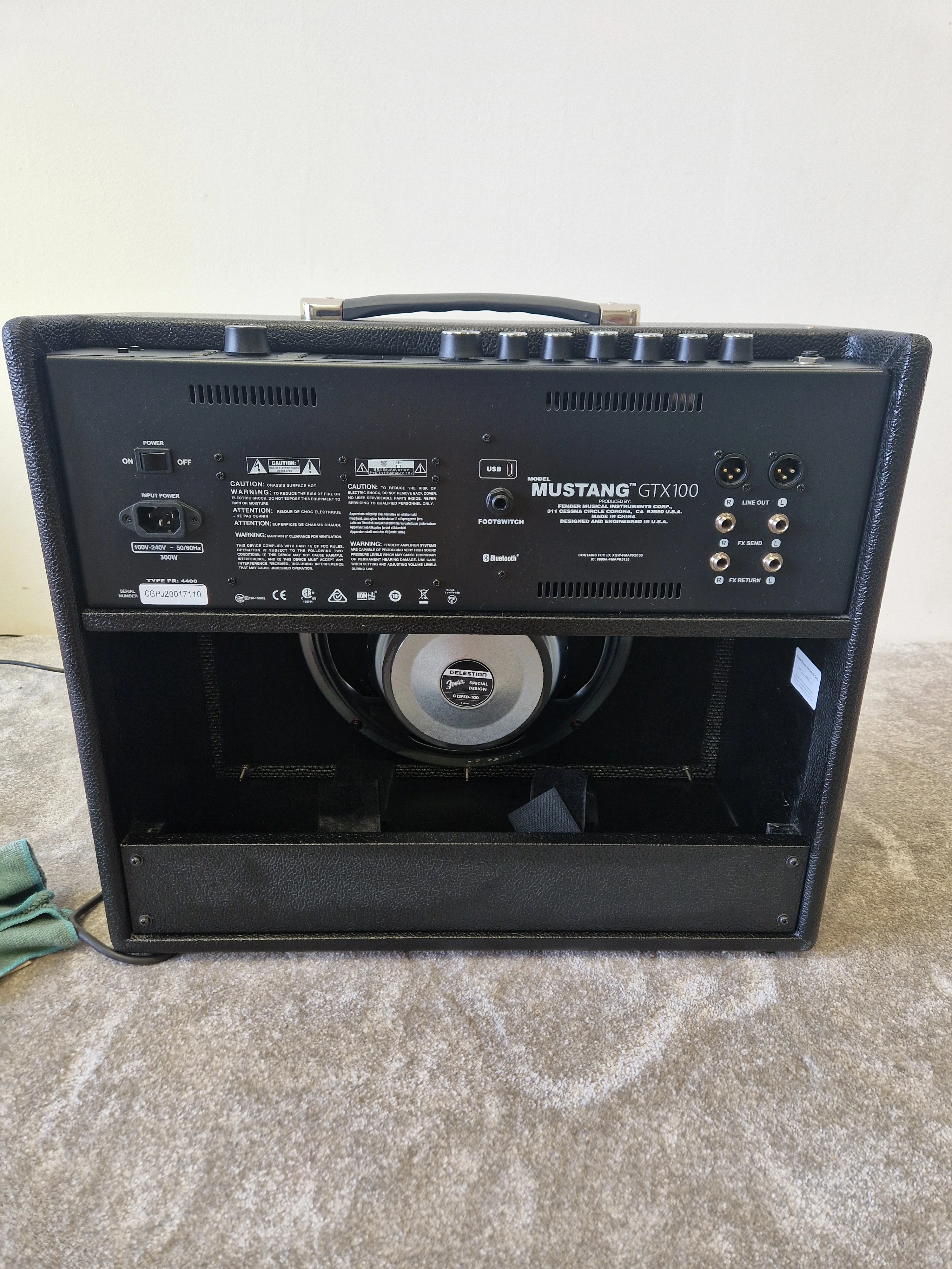 Fender Mustang GTX100 w/ GTX-7 Footswitch – 100W Modelling Combo Amp, 12" Celestion Speaker, 200 Presets - Excellent - Image 3