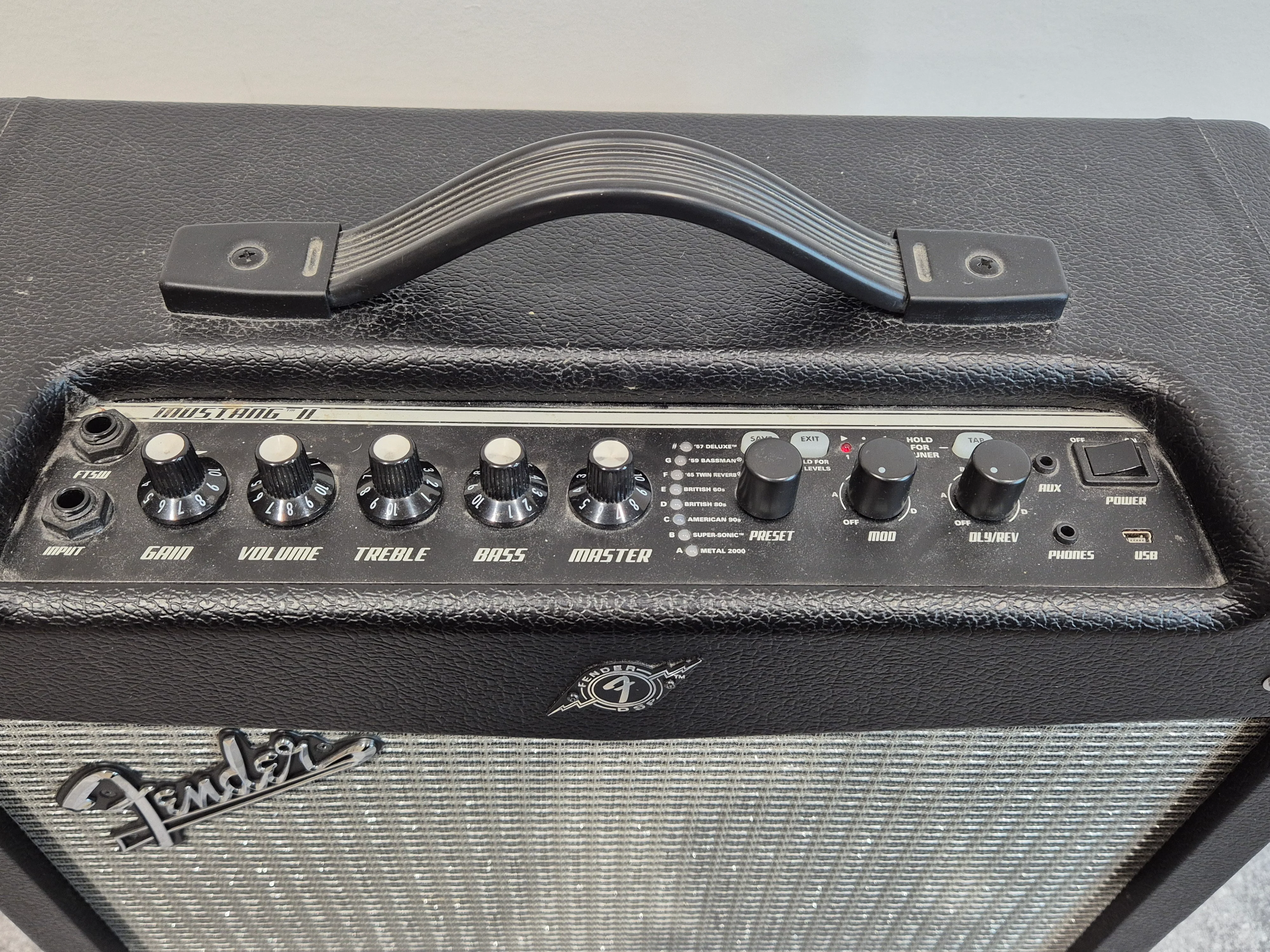 Fender Mustang II Amp - 40 Watt Digital Modeling Amplifier - Image 2