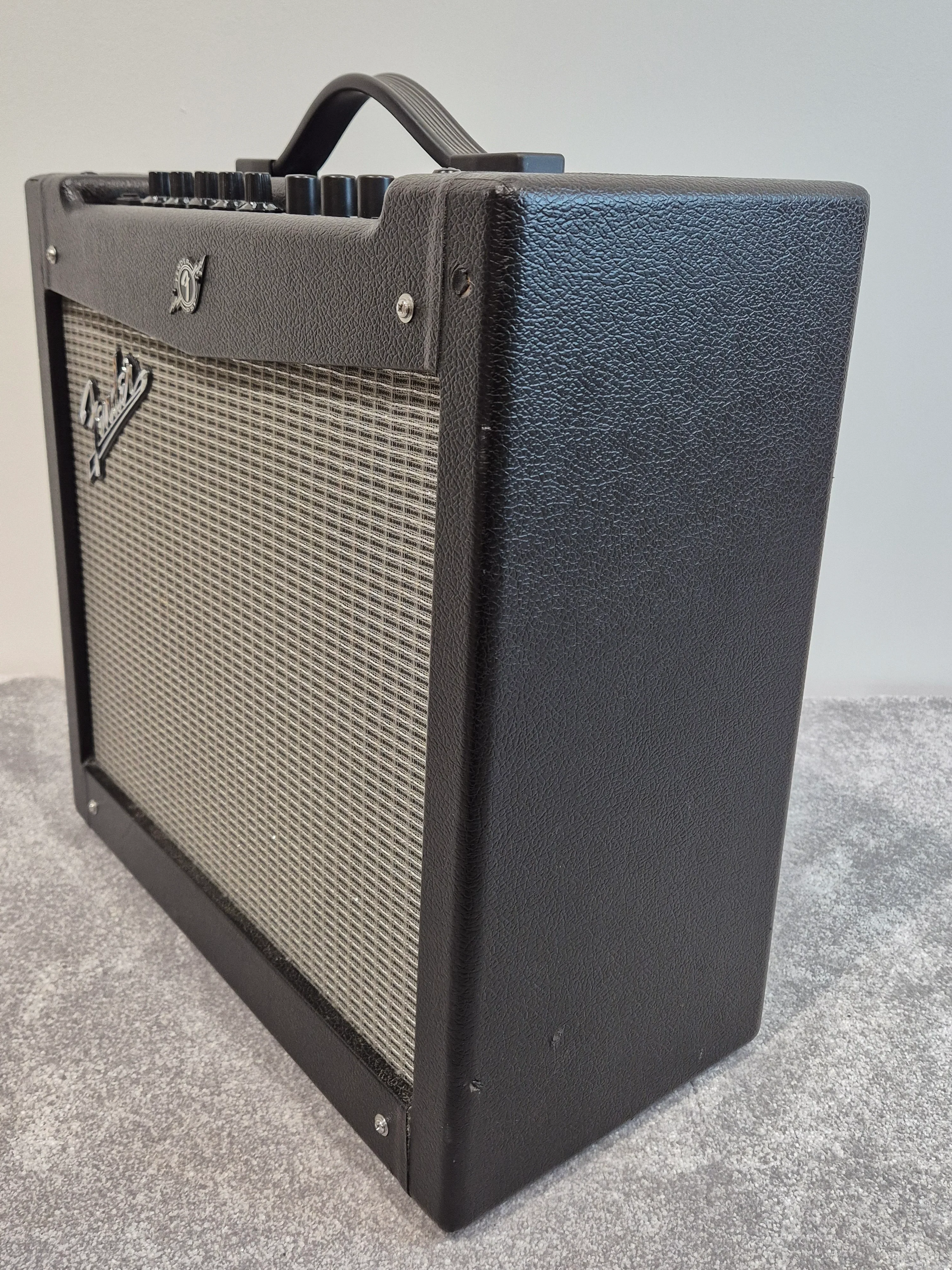 Fender Mustang II Amp - 40 Watt Digital Modeling Amplifier - Image 3