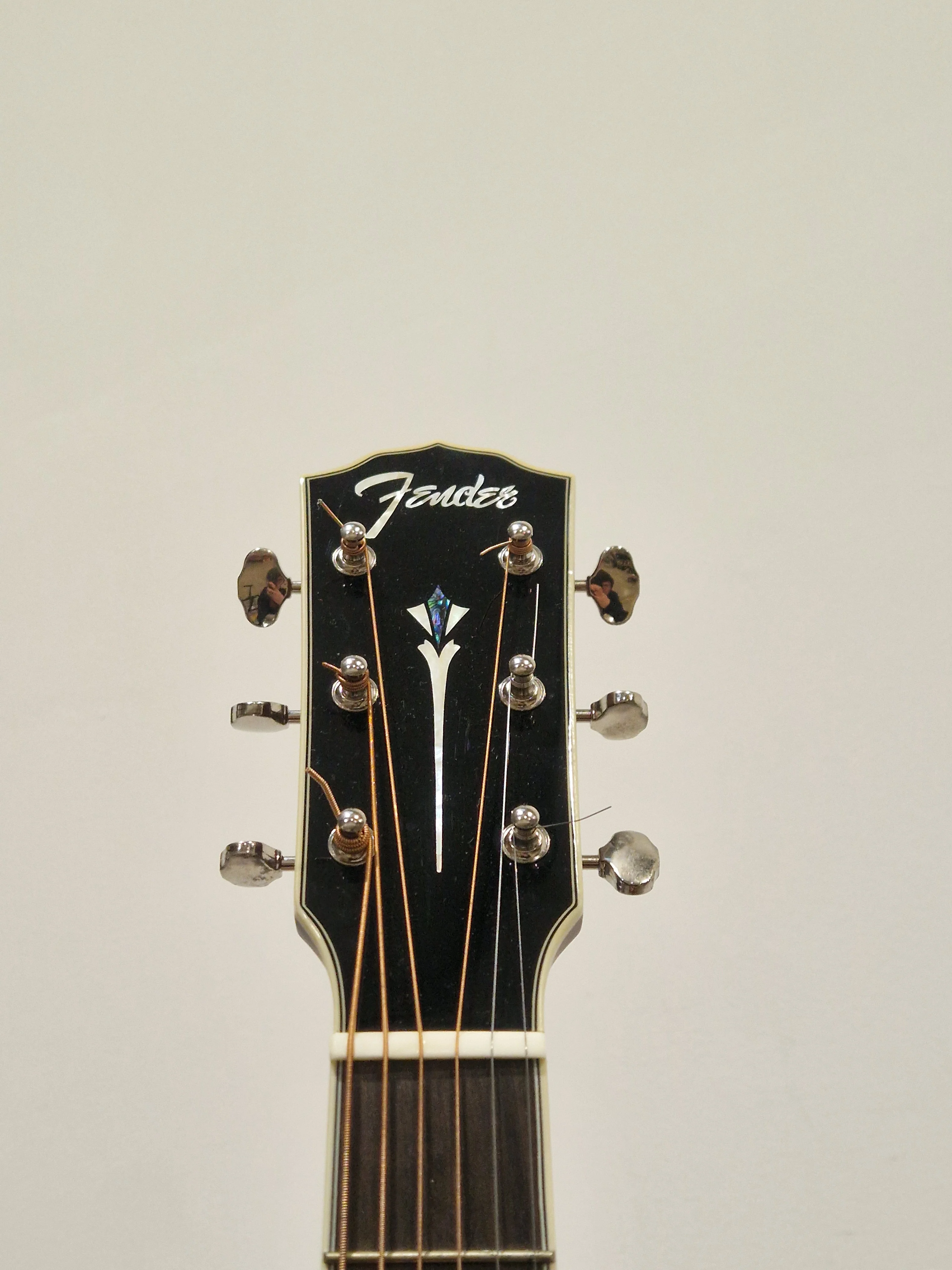 Fender Paramount PD-220 - Acoustic Guitar - Dreadnought Natural - Excellent w/ Hard Case - Image 3