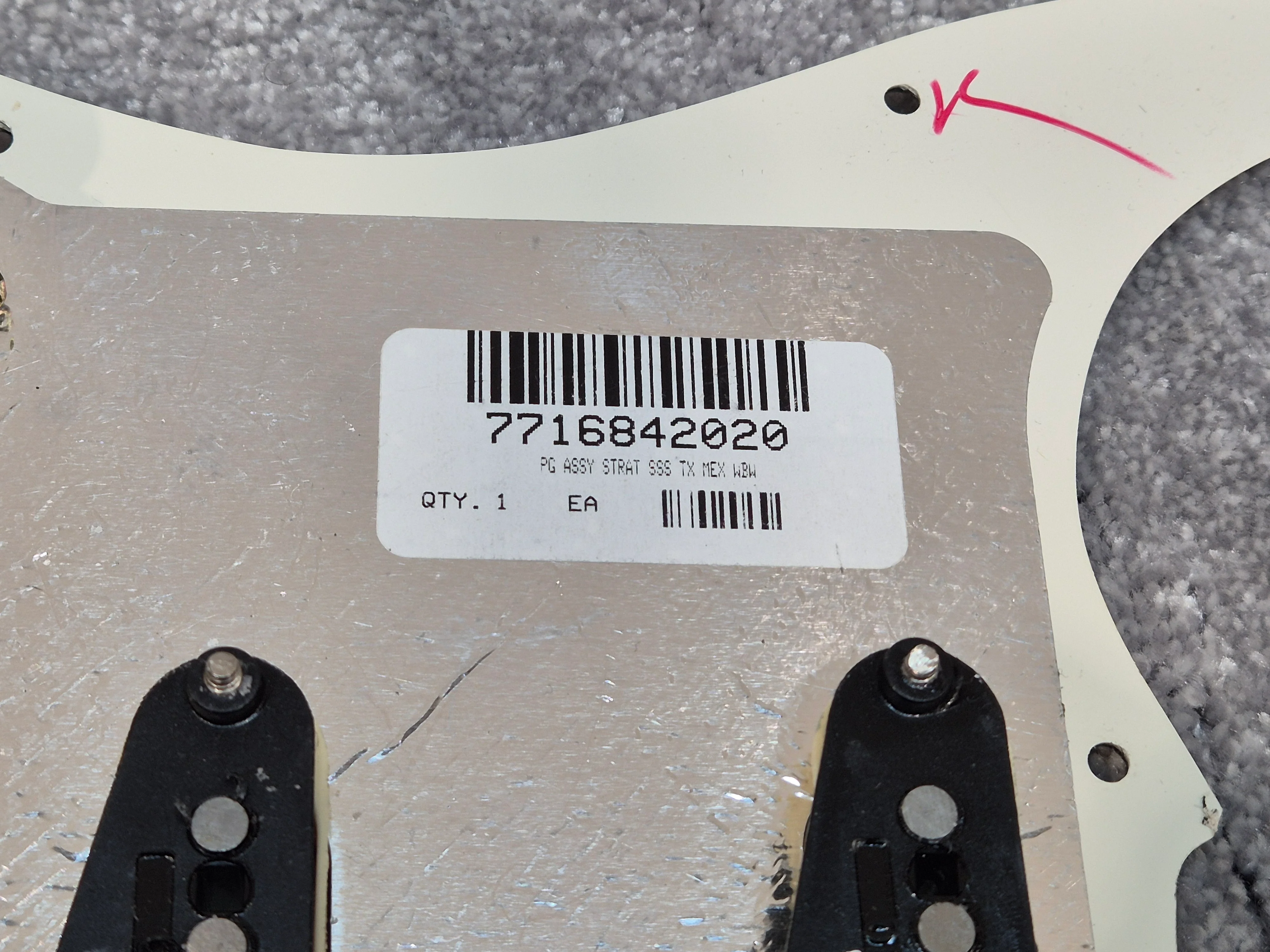 Genuine Fender Pre Wired Stratocaster Loaded Pickguard - White - Image 6