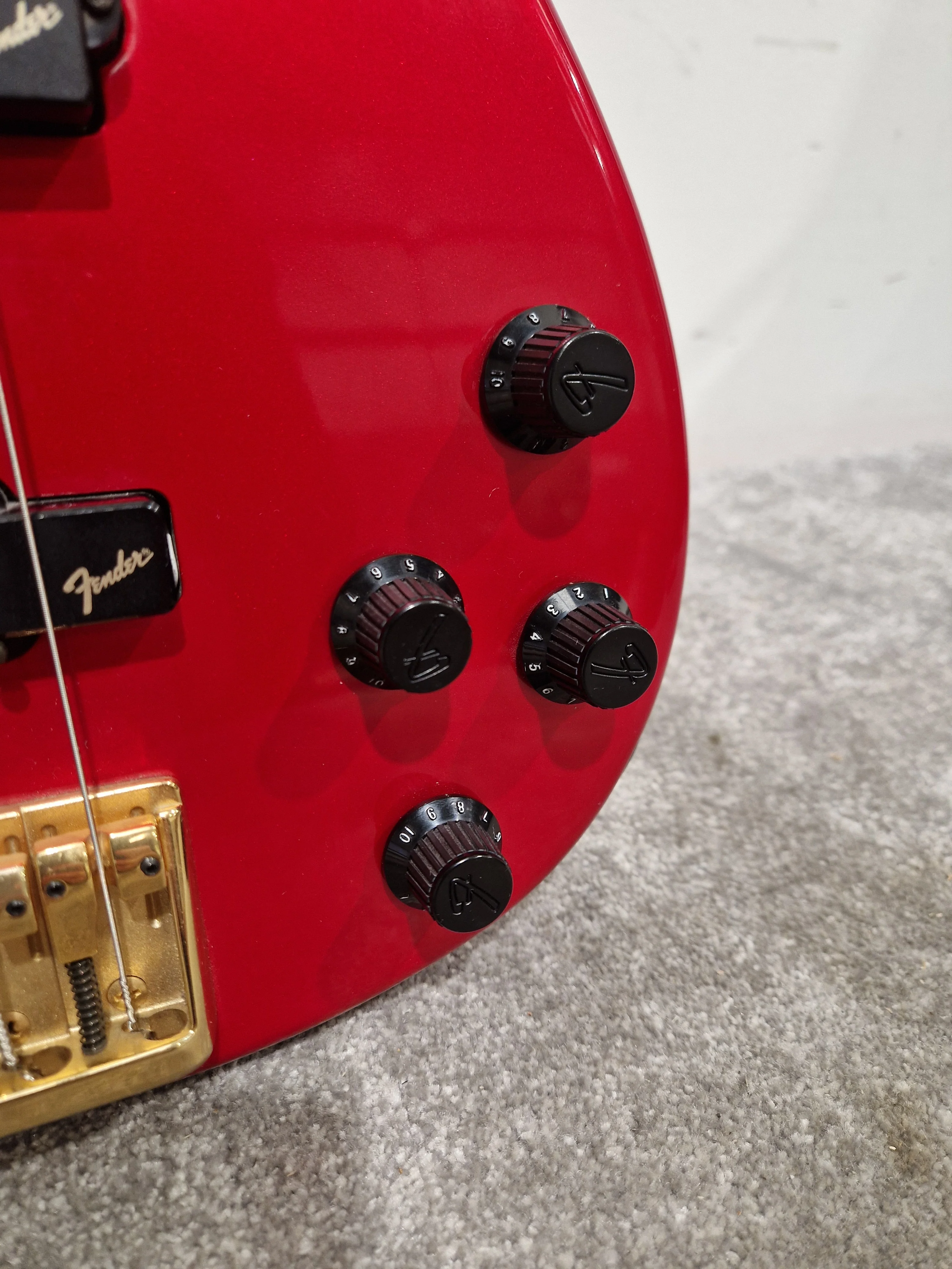 Fender precision bass lyte S/N N001939 Made in japan 1994 Candy Red - Excellent w/ Hard Case & Full setup - Image 19