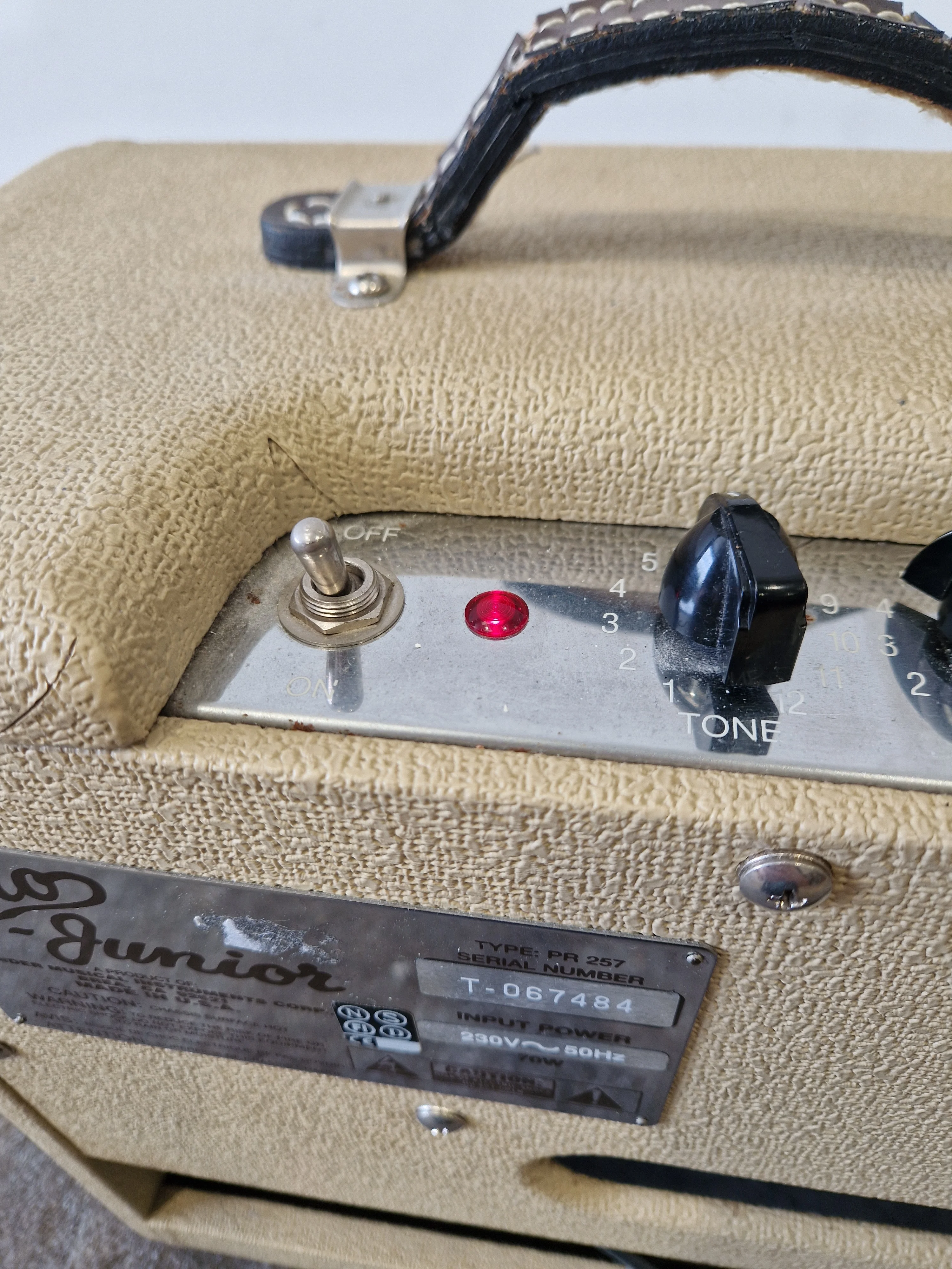 Fender Pro Junior Blonde Amplifier - 15 Watts, Single 10" Speaker - Excellent w/ Power Supply - Image 7