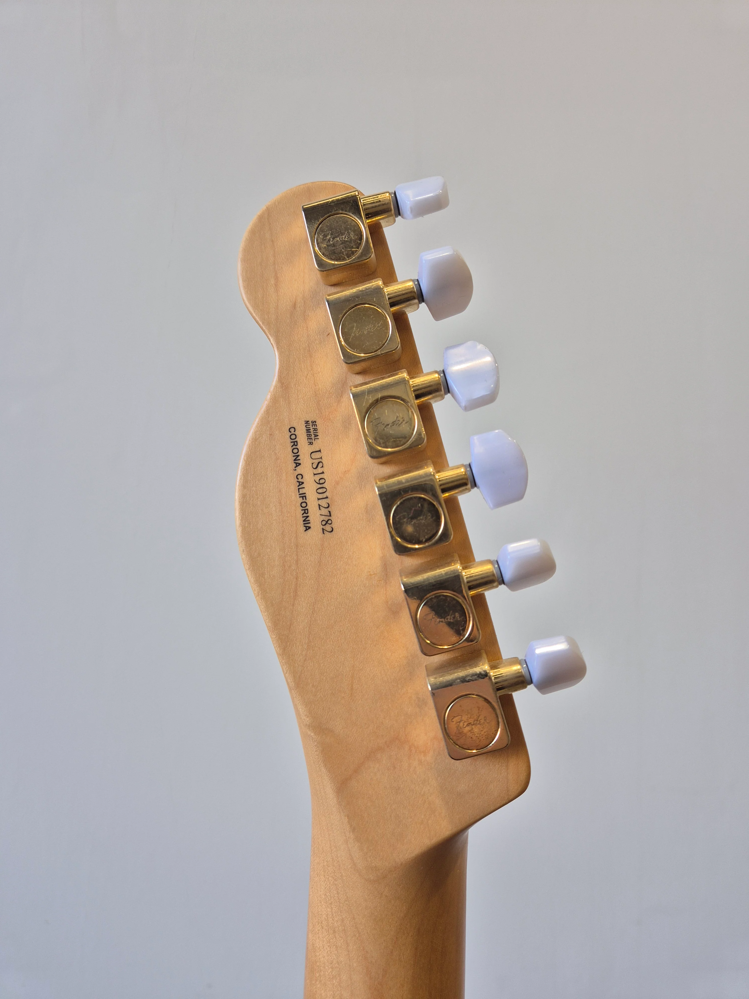 Fender Rarities Red Mahogany Telecaster – Limited Edition Electric Guitar  US19012782 – Excellent w/ Fender Hard Case and Certification - Image 2