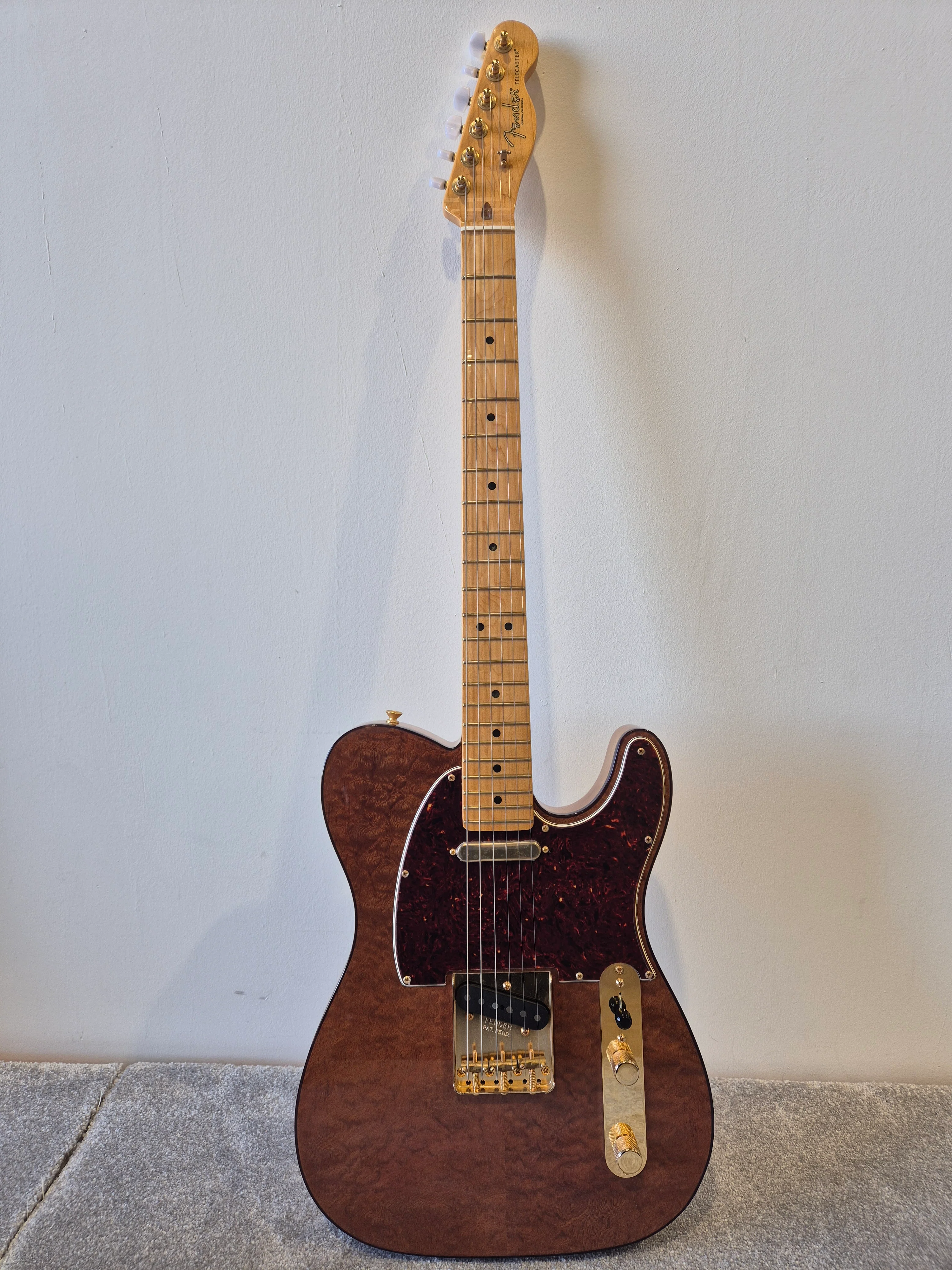 Fender Rarities Red Mahogany Telecaster – Limited Edition Electric Guitar  US19012782 – Excellent w/ Fender Hard Case and Certification - Image 3