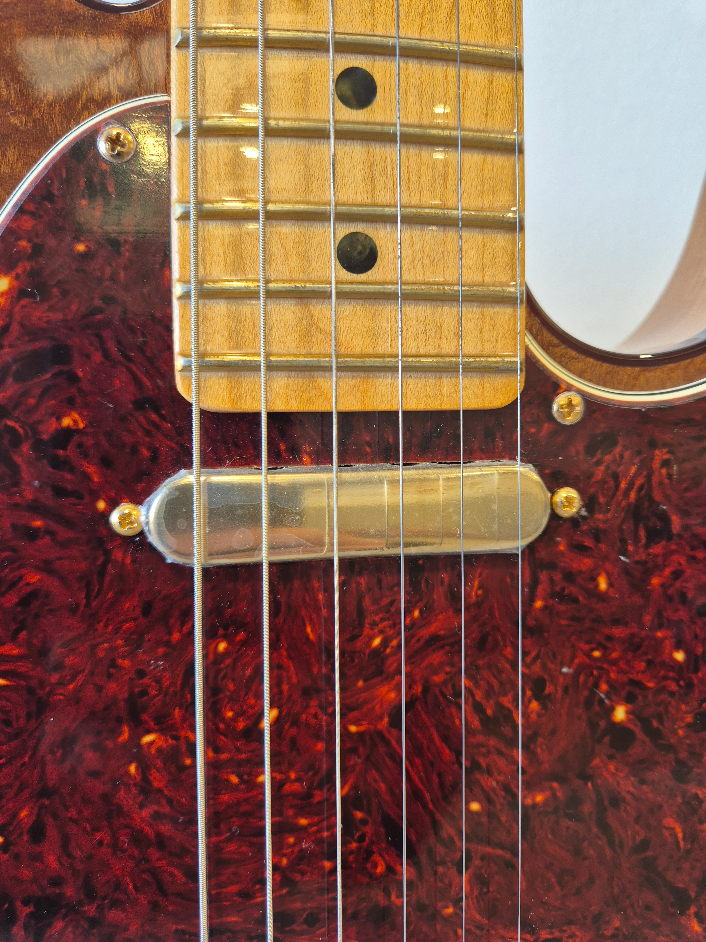 Fender Rarities Red Mahogany Telecaster – Limited Edition Electric Guitar  US19012782 – Excellent w/ Fender Hard Case and Certification - Image 6