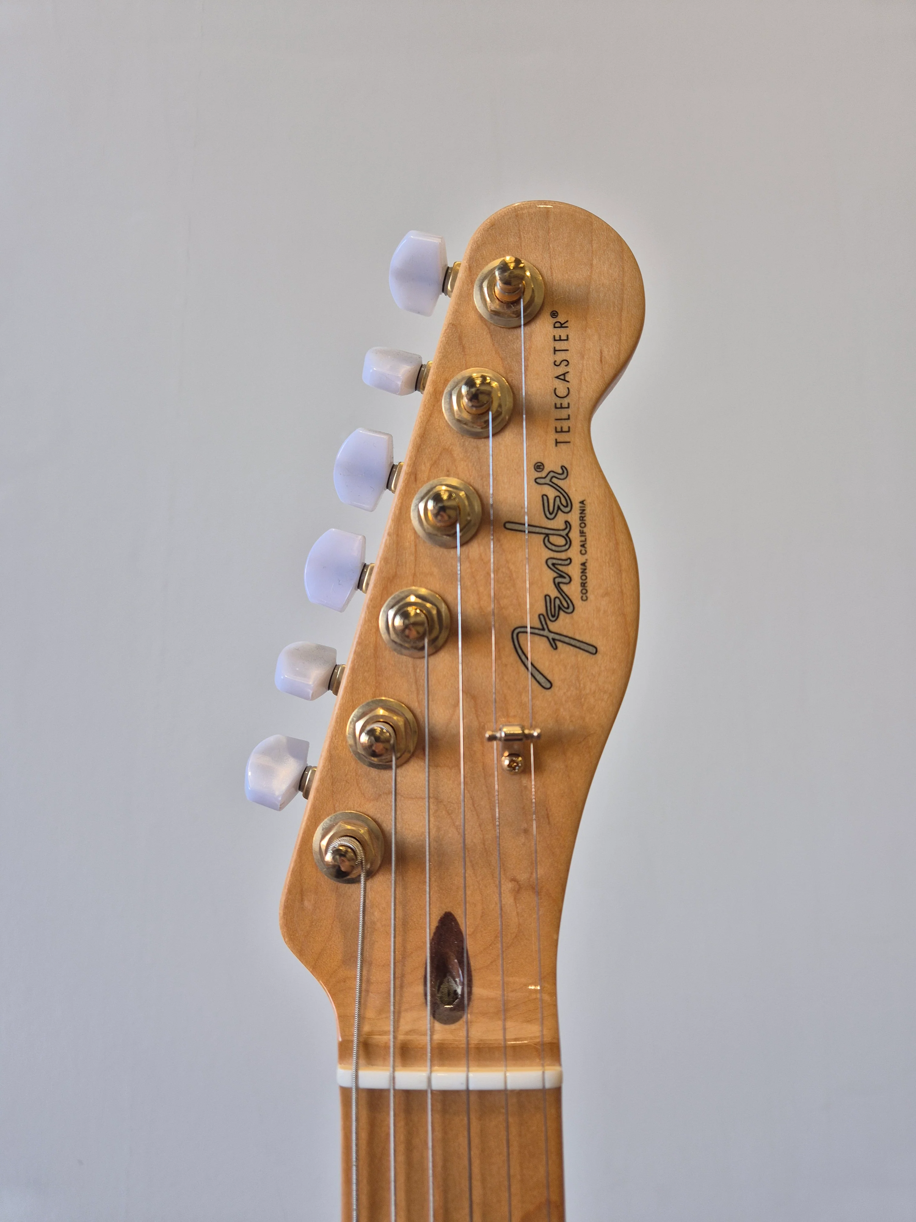 Fender Rarities Red Mahogany Telecaster – Limited Edition Electric Guitar  US19012782 – Excellent w/ Fender Hard Case and Certification - Image 8