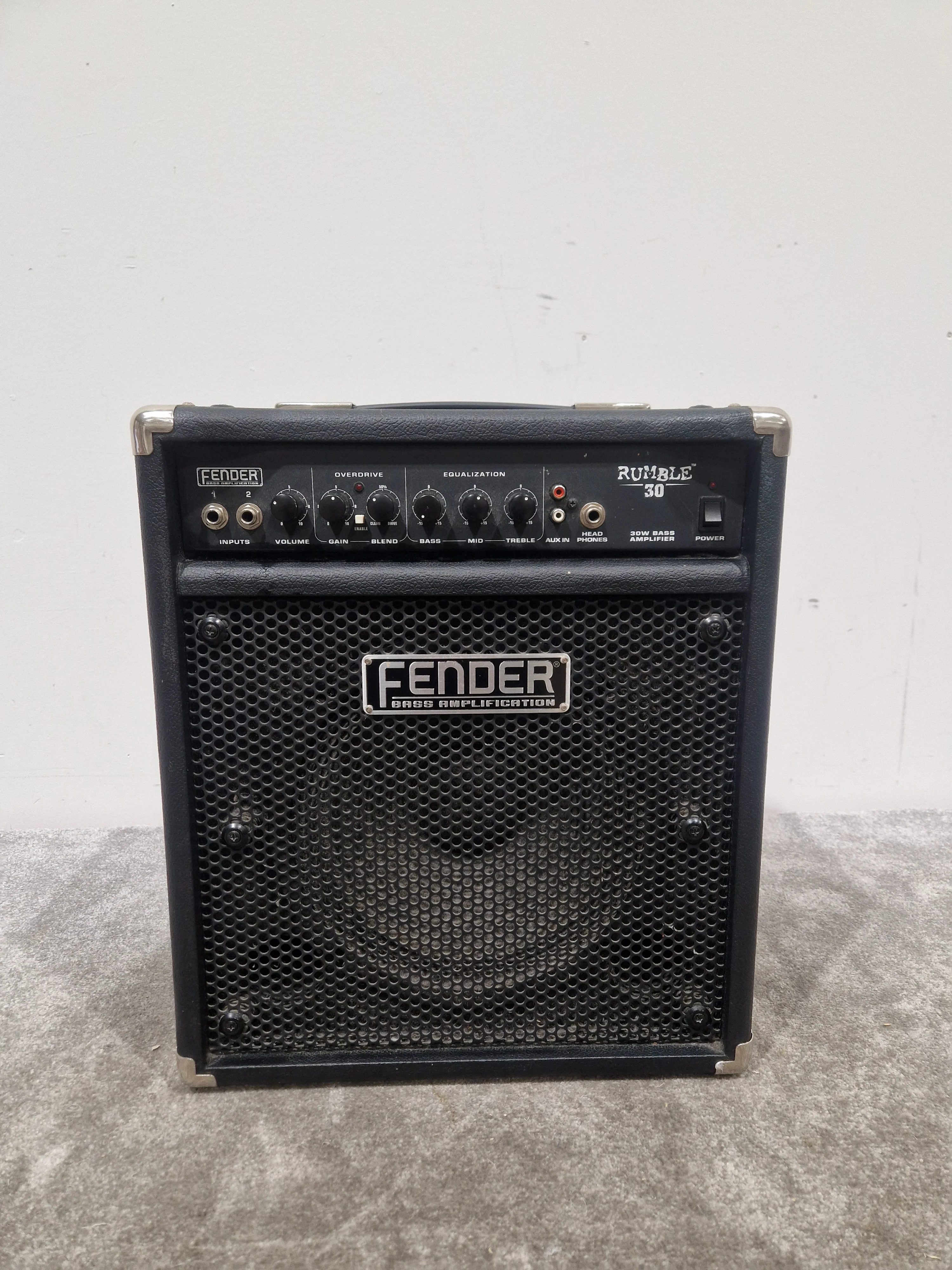 Fender Rumble 30 - Bass Amplifier - Excellent w/ Power Cable - Image 2