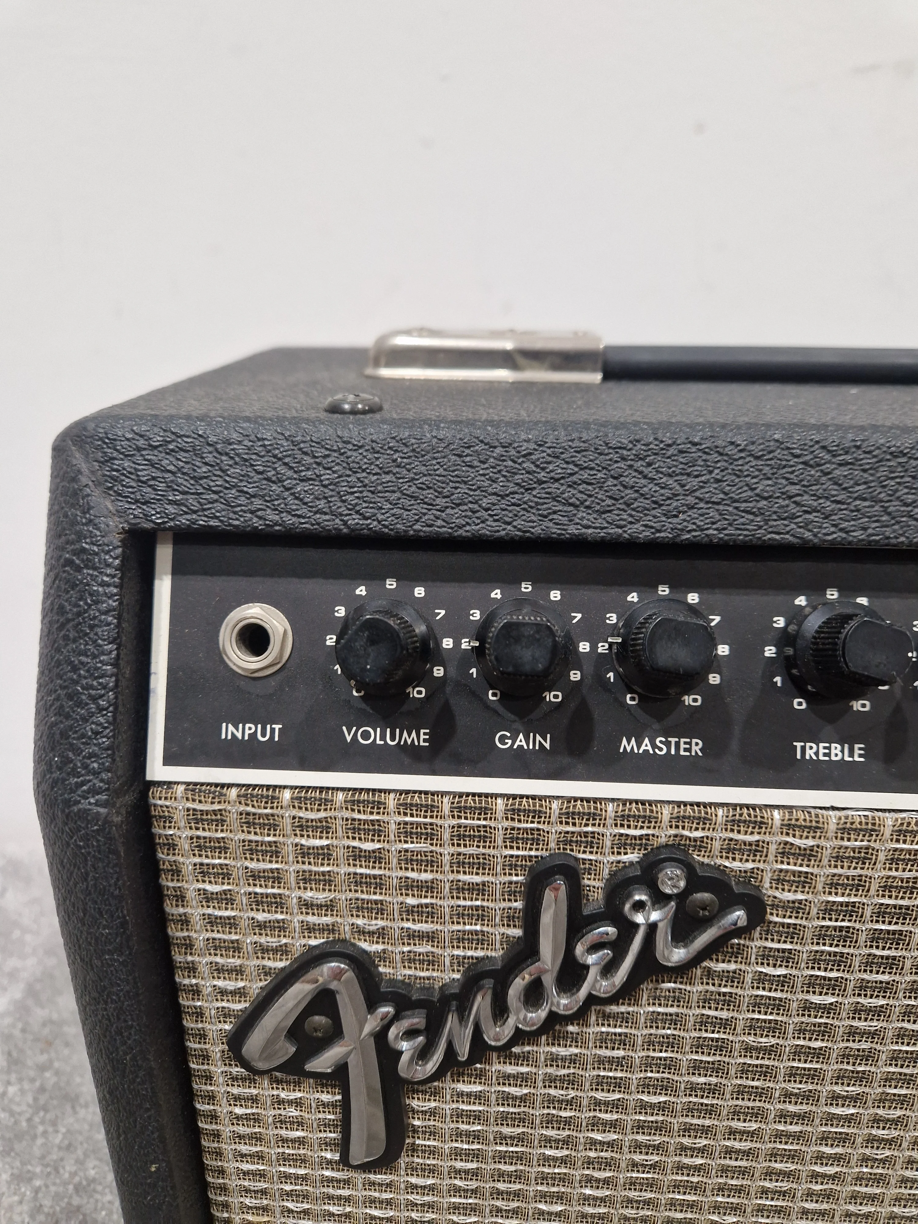 Fender Sidekick 15 - Guitar Amplifier - Good - Image 5