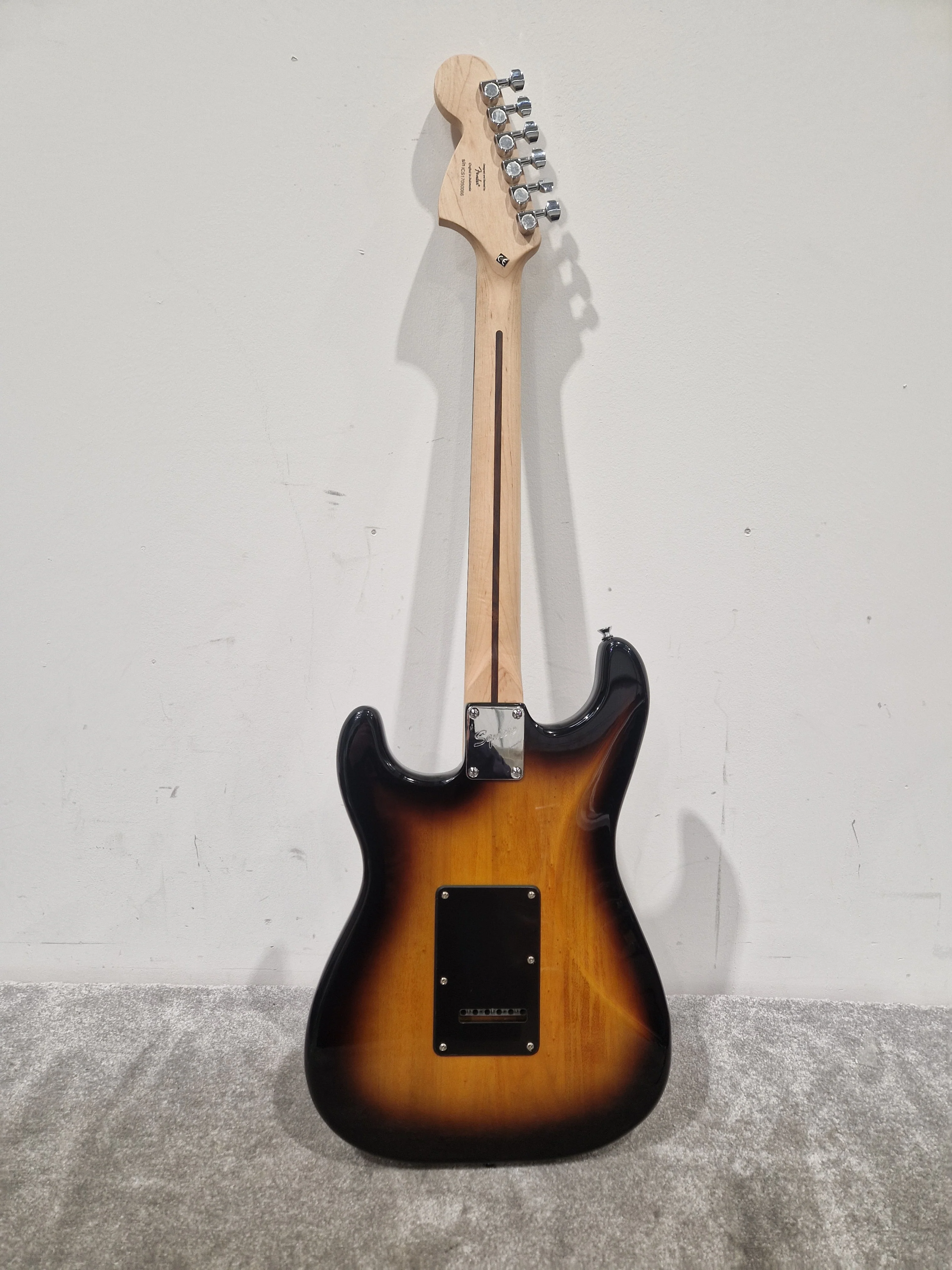 Fender Squier Strat Affinity - Classic Tone Electric Guitar - Excellent w/ Soft Case - Image 3