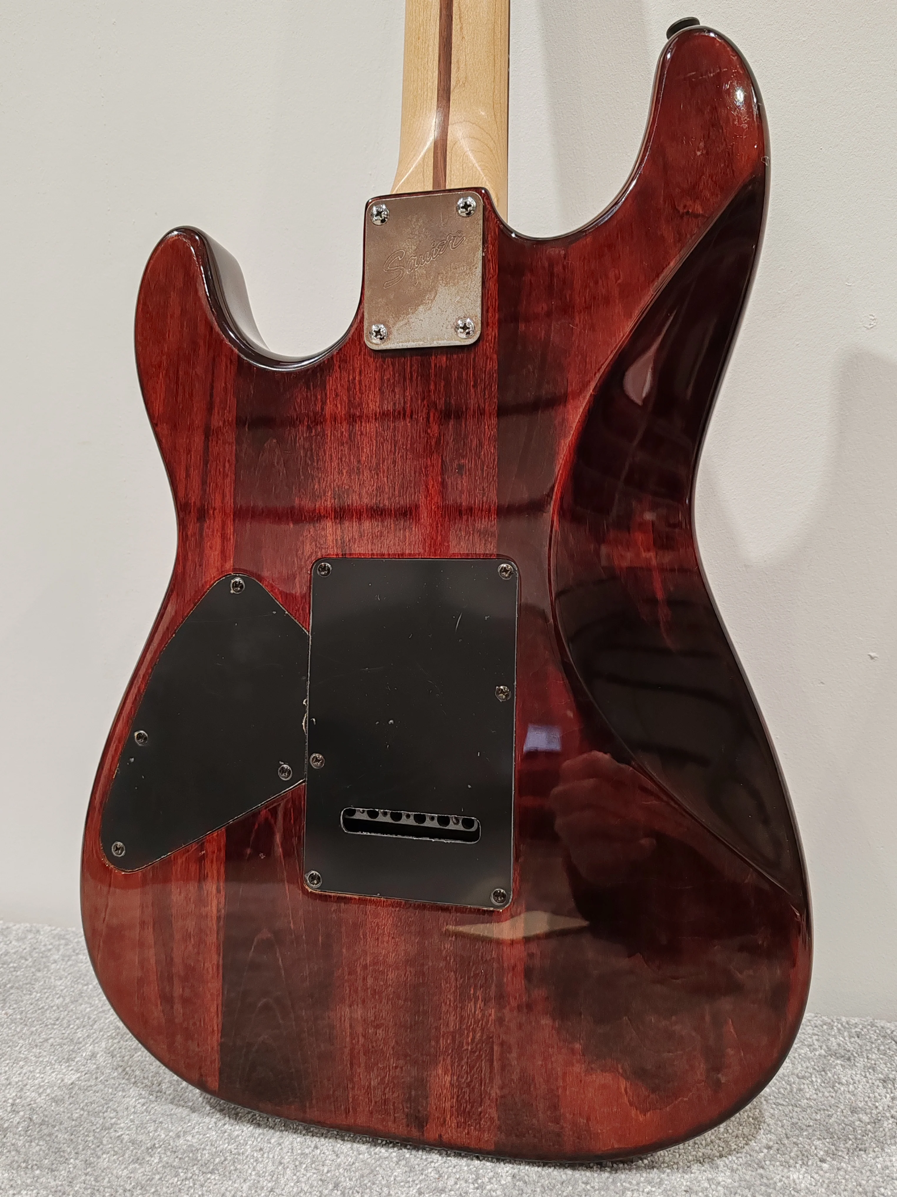 Fender Squier Stratocaster Obey Graphic – HSS Electric Guitar – Very Good w/ New Tremolo Bar - Image 11