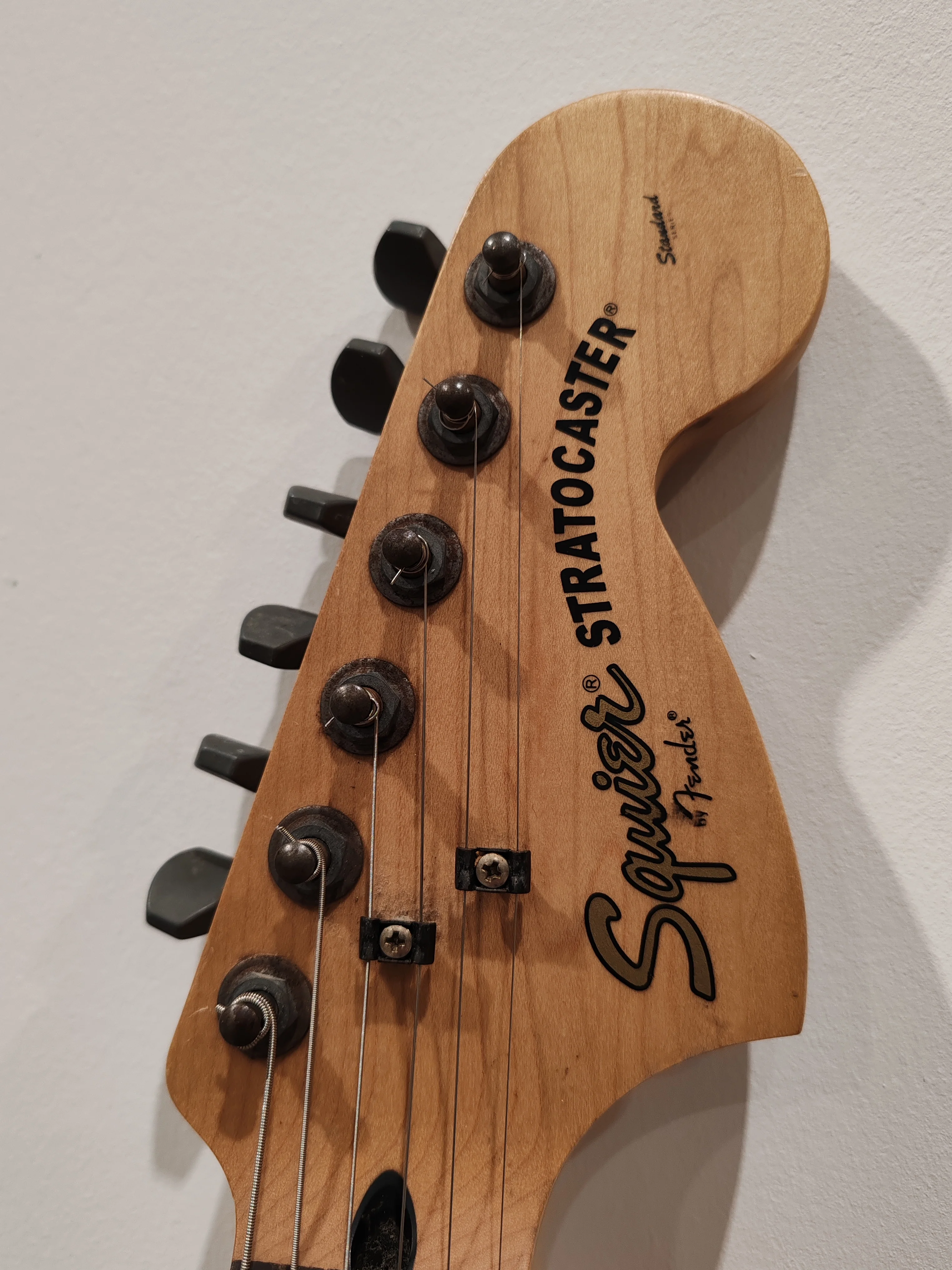 Fender Squier Stratocaster Obey Graphic – HSS Electric Guitar – Very Good w/ New Tremolo Bar - Image 13