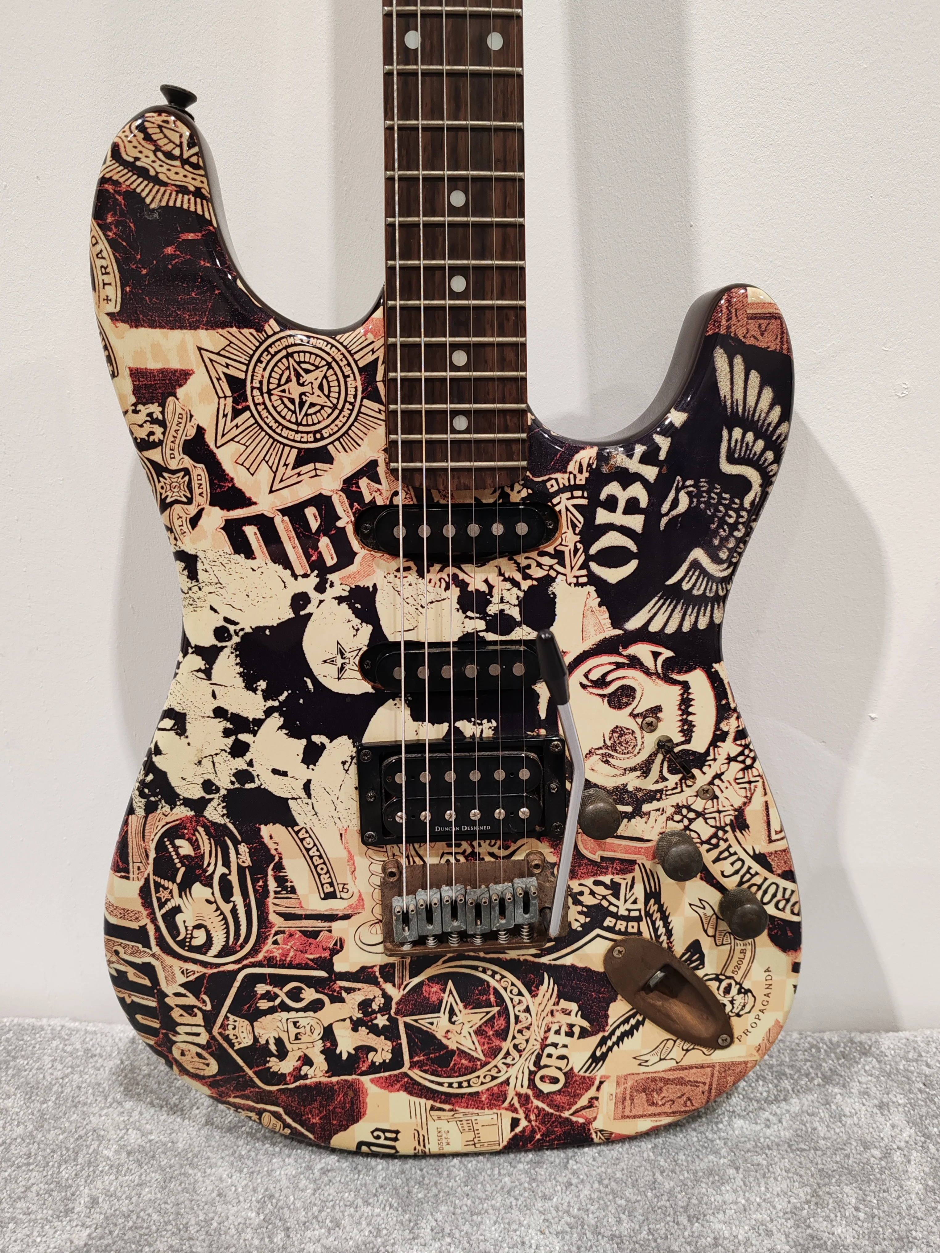 Fender Squier Stratocaster Obey Graphic – HSS Electric Guitar – Very Good w/ New Tremolo Bar - Image 2