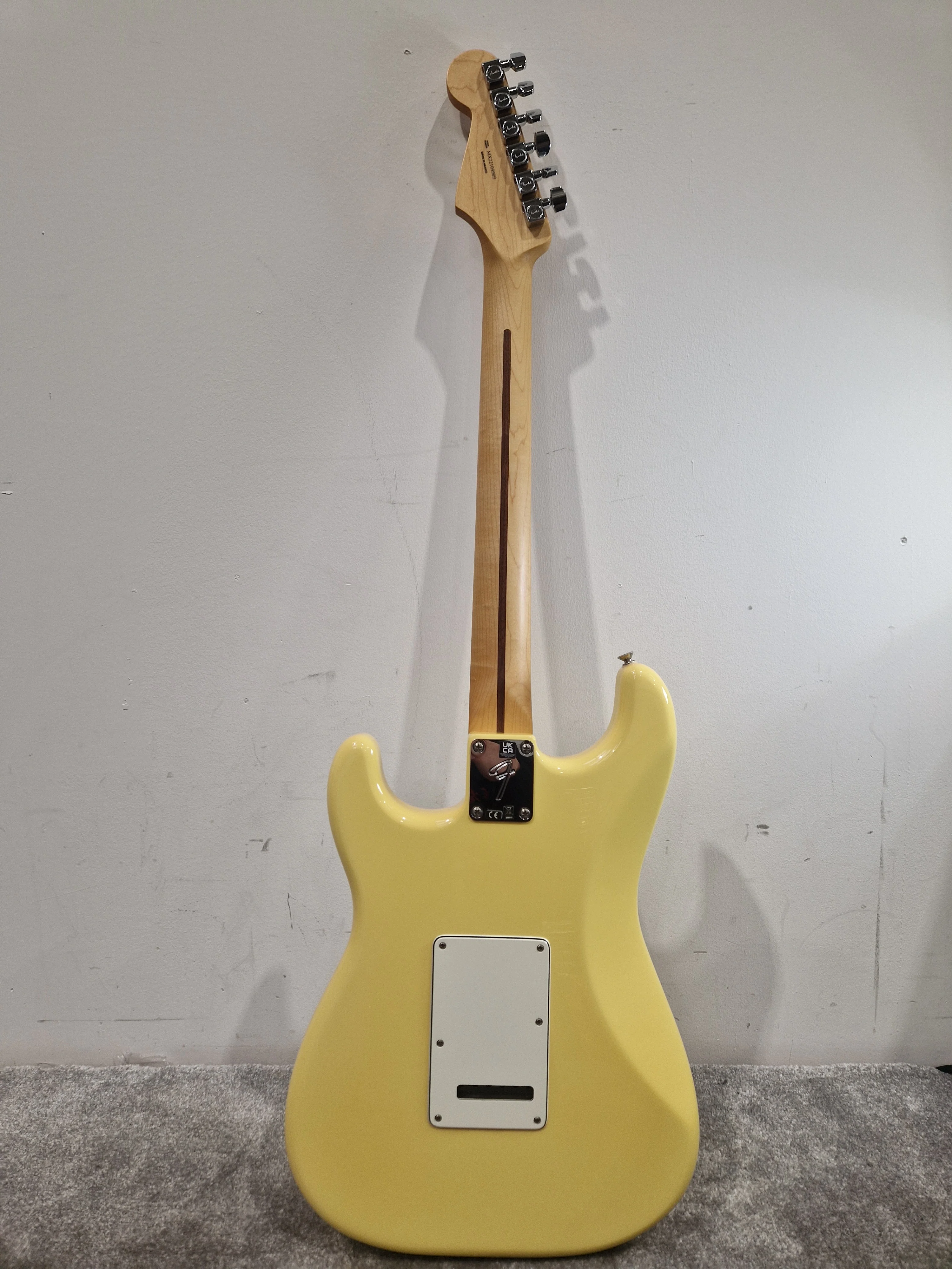 Fender Stratocaster Series Player 2 - Versatile Tone Electric Guitar - Excellent w/ Original Box & Soft Case - Image 3
