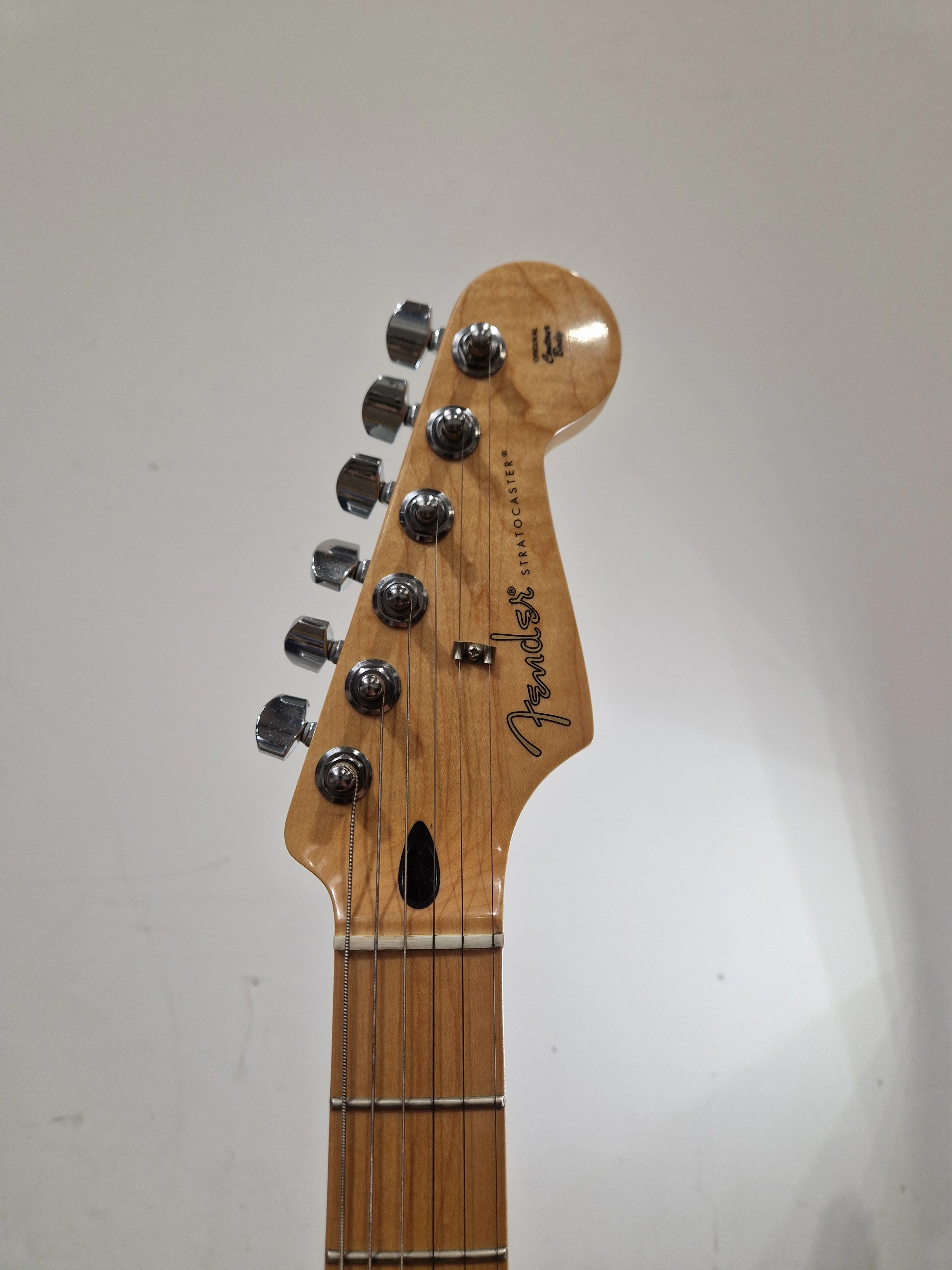 Fender Stratocaster Series Player 2 - Versatile Tone Electric Guitar - Excellent w/ Original Box & Soft Case - Image 6