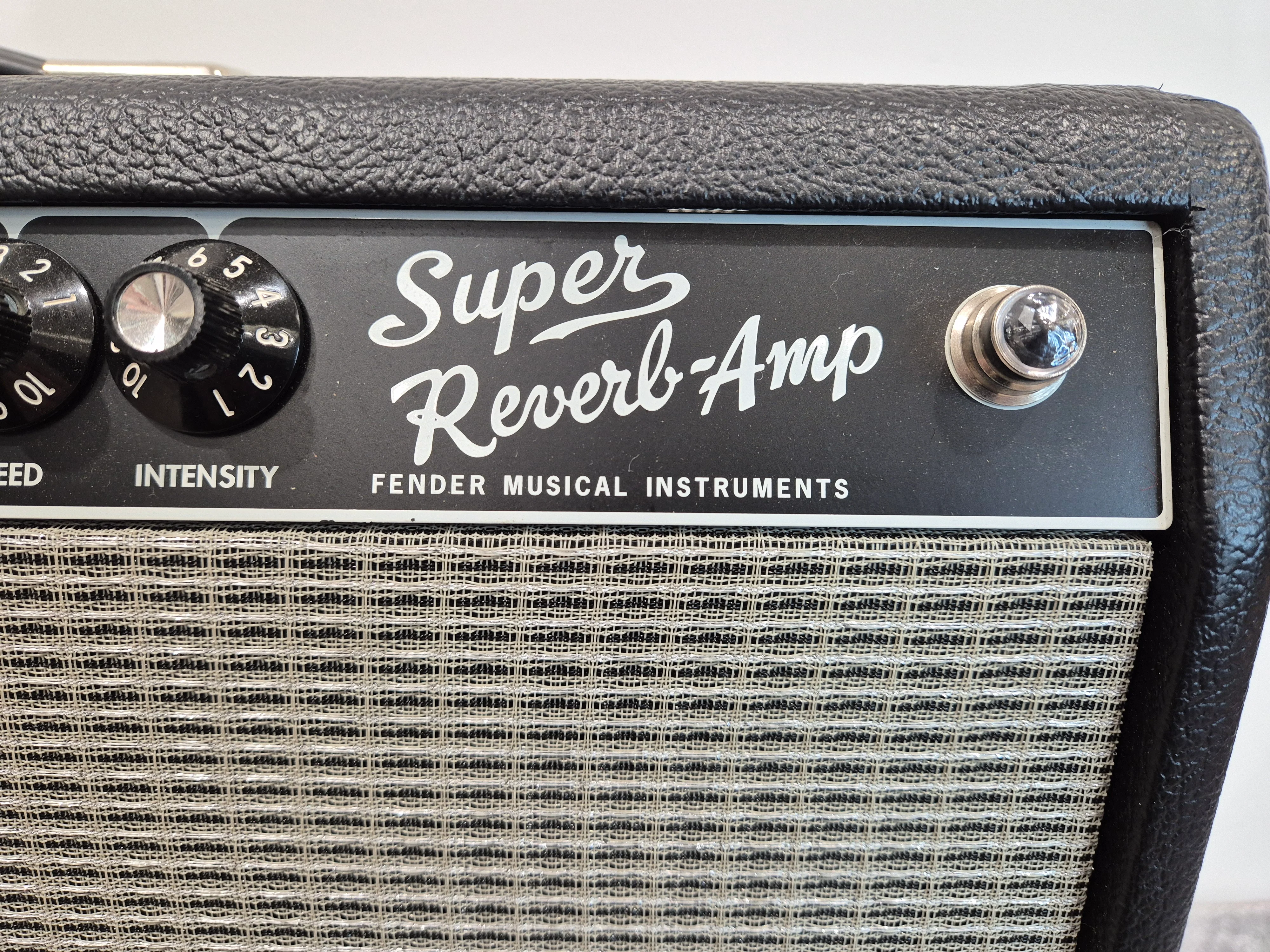 Fender Tone Master Super Reverb Amp - 45-watts Guitar Amplifier - Mint - Image 4