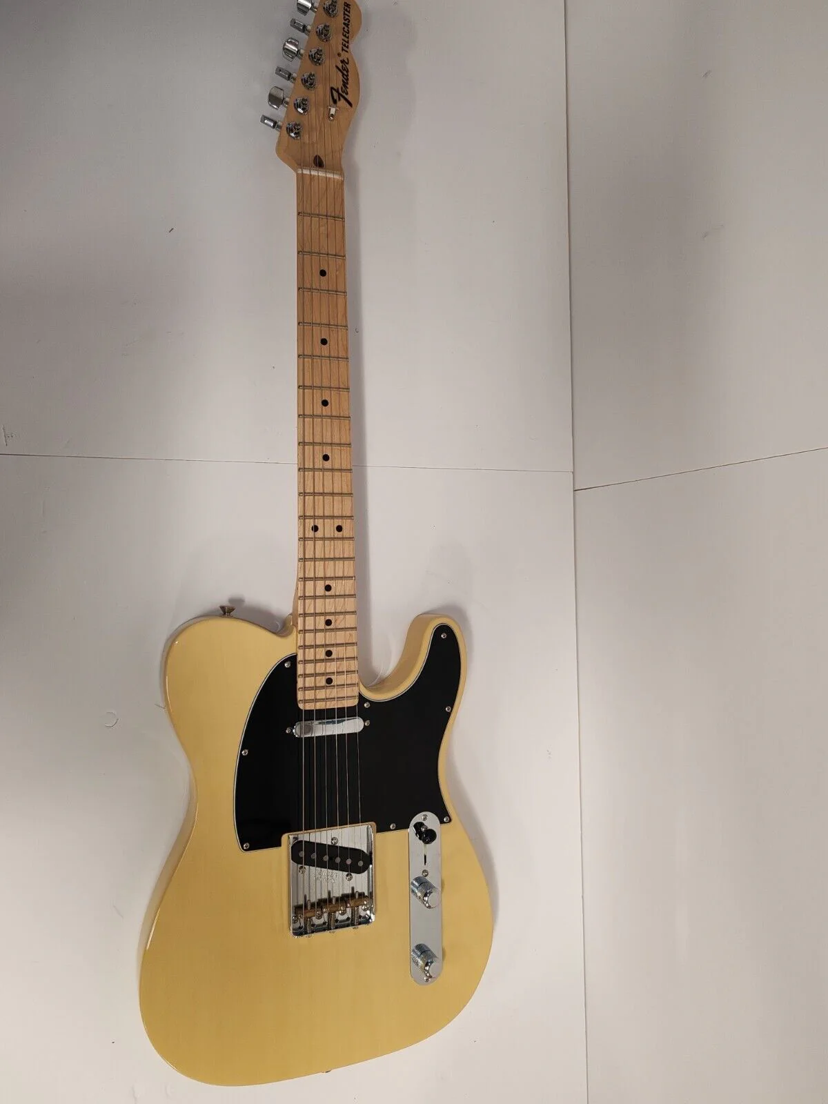 Fender American Telecaster 2017 US17027261 Butterscotch Blonde With Official Hard Case and Strap - Image 2