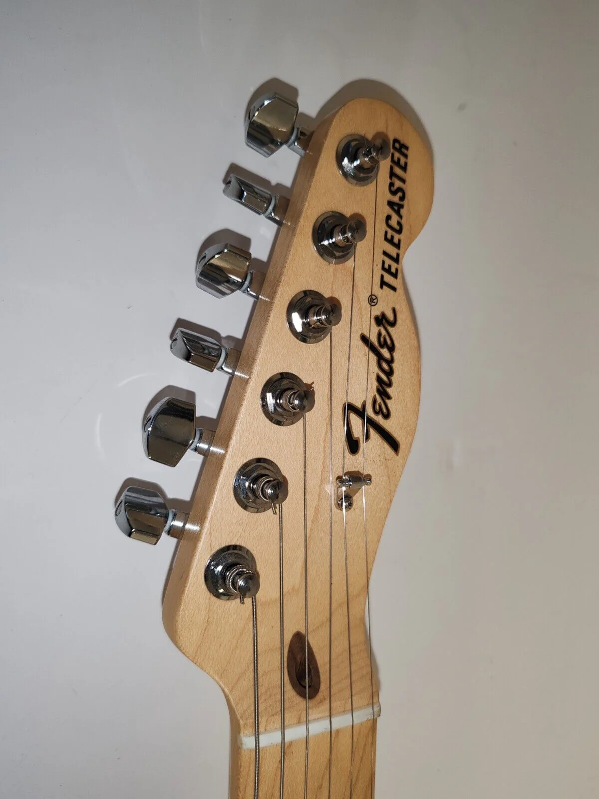 Fender American Telecaster 2017 US17027261 Butterscotch Blonde With Official Hard Case and Strap - Image 4