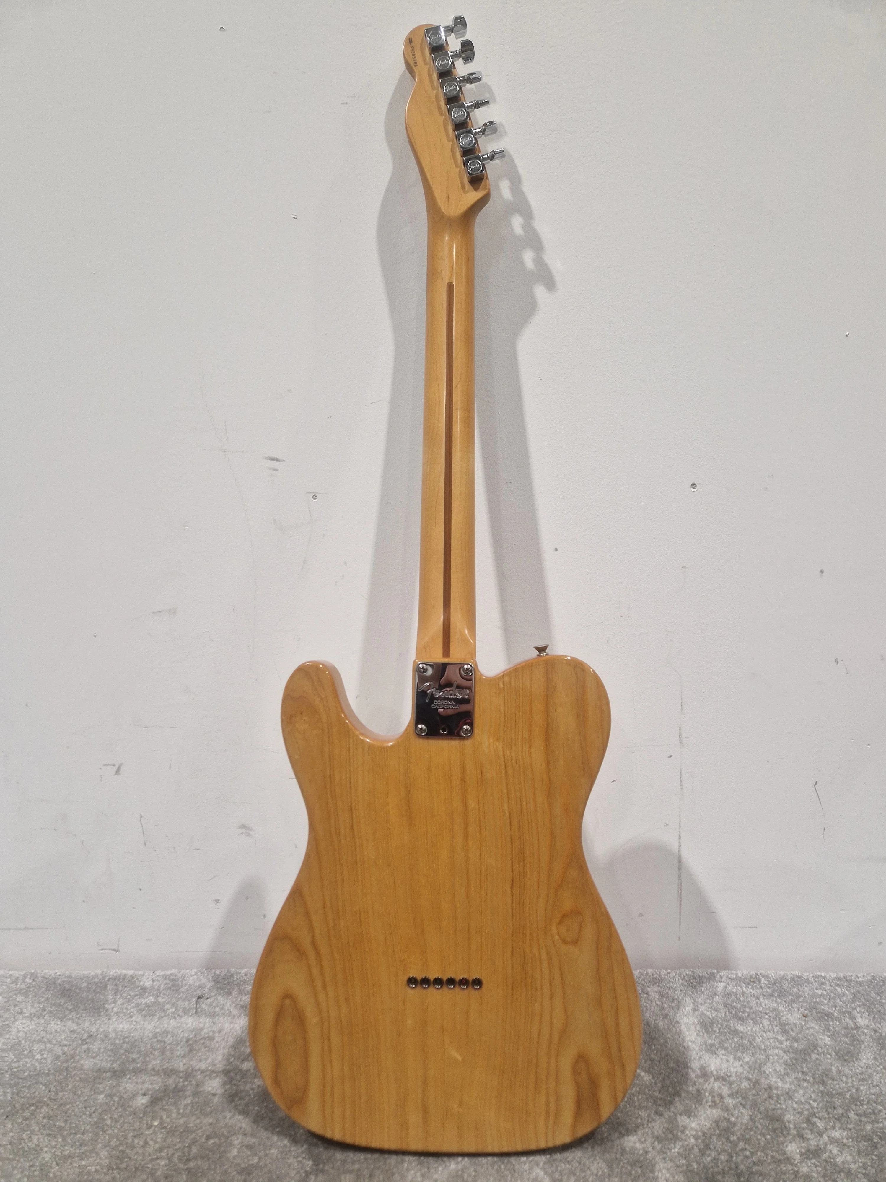 Fender Telecaster American 1999 Natural Finish S/N N9385786 - Solid Body Electric - Excellent w/ Hard Case - Image 9