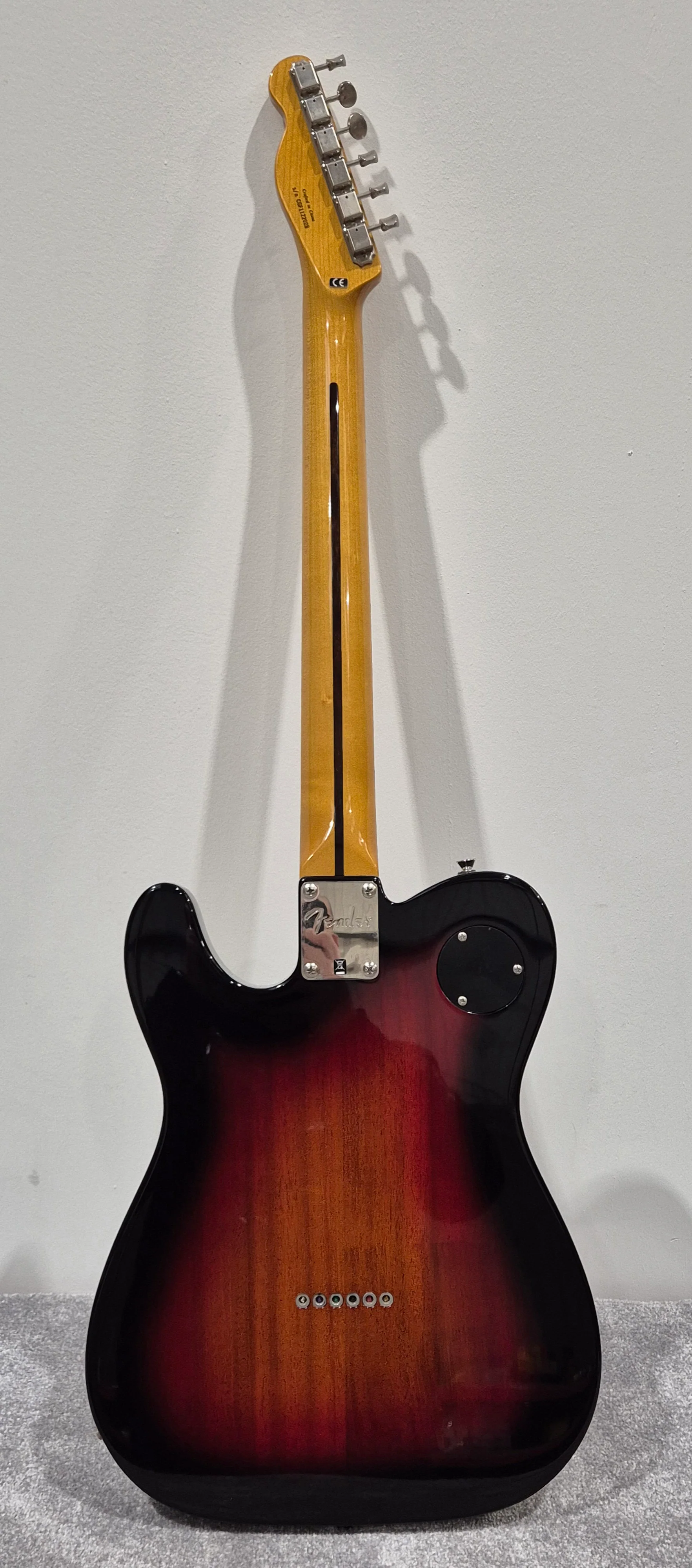 Fender Modern Player Telecaster® Thinline Deluxe, Maple Fingerboard, 3-Color Sunburst - Sunburst w/ Original Box - RRP £649 - Image 10