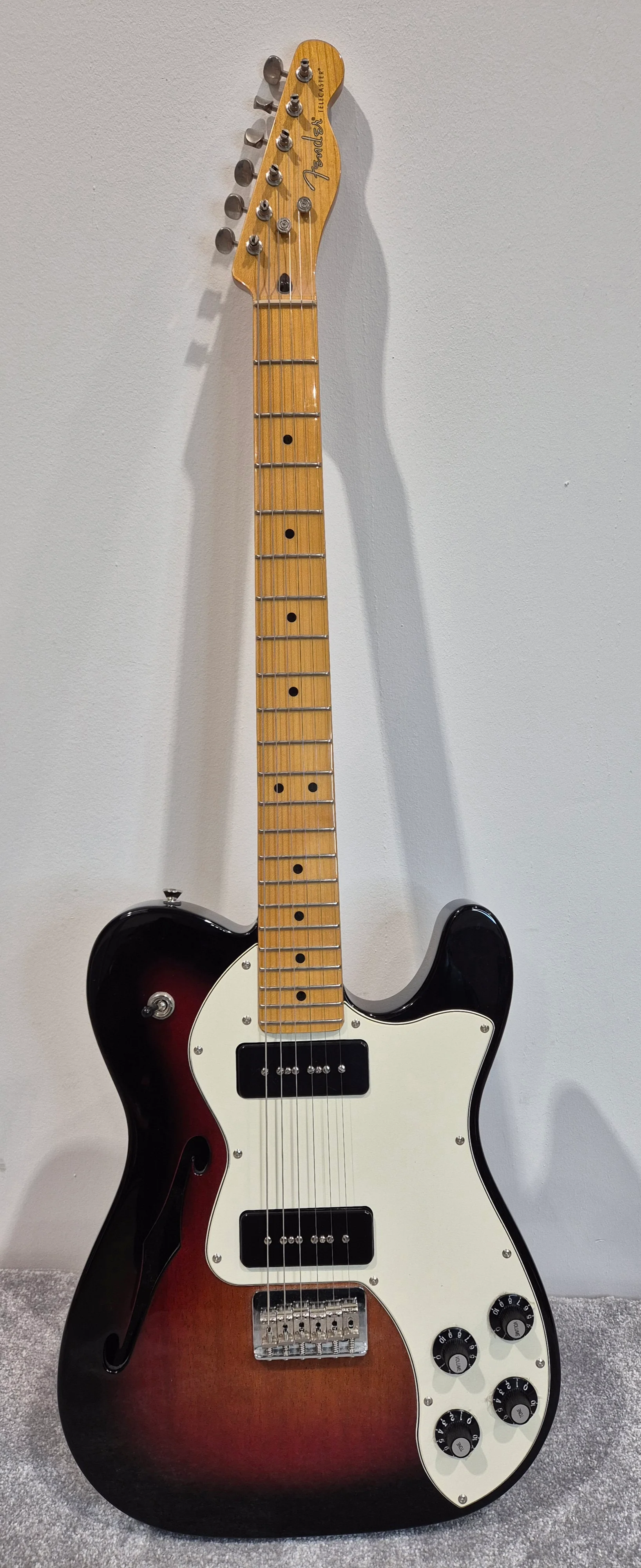 Fender Modern Player Telecaster® Thinline Deluxe, Maple Fingerboard, 3-Color Sunburst - Sunburst w/ Original Box - RRP £649 - Image 2