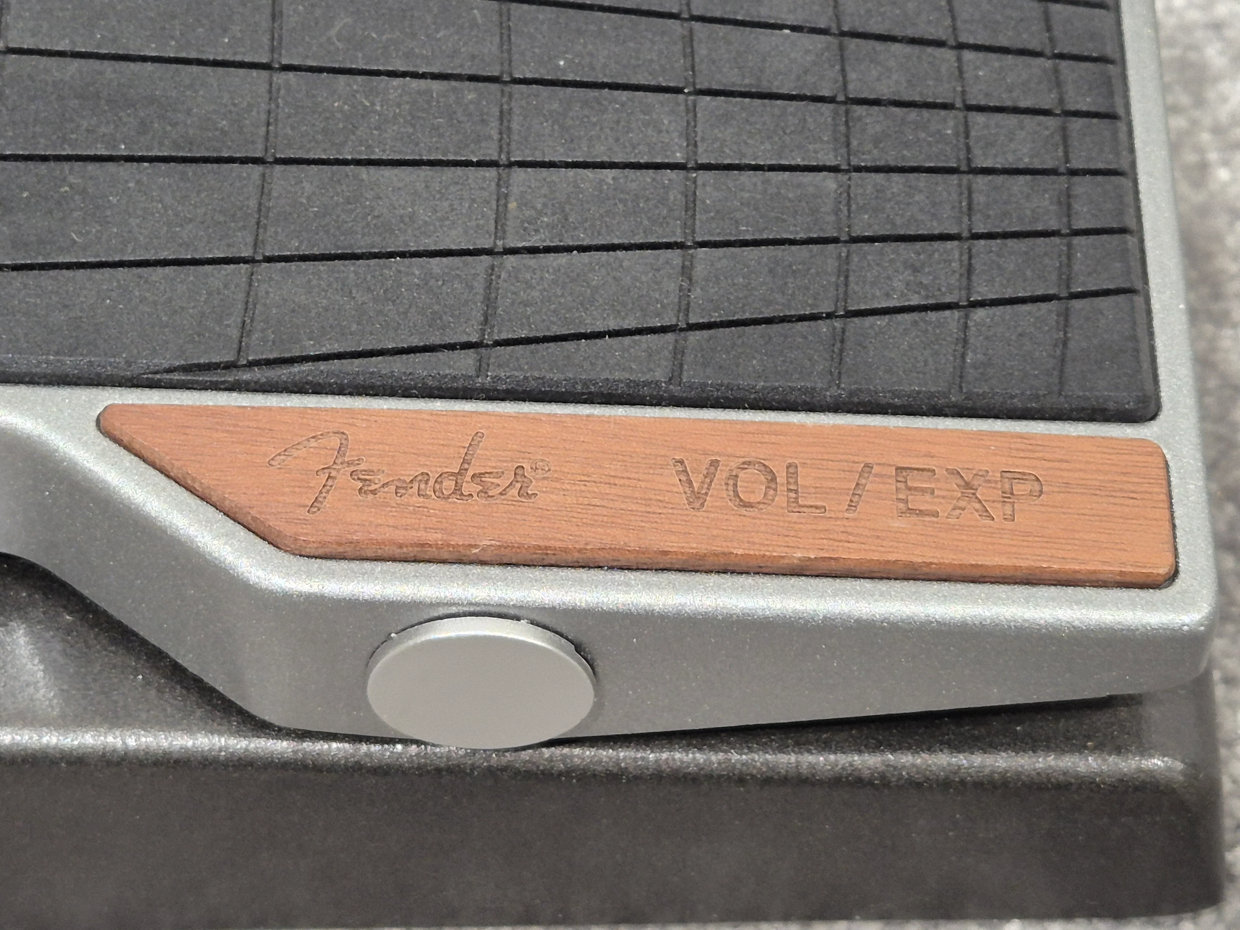 Fender Tread-Light Volume - Versatile Expression Pedal - Image 6