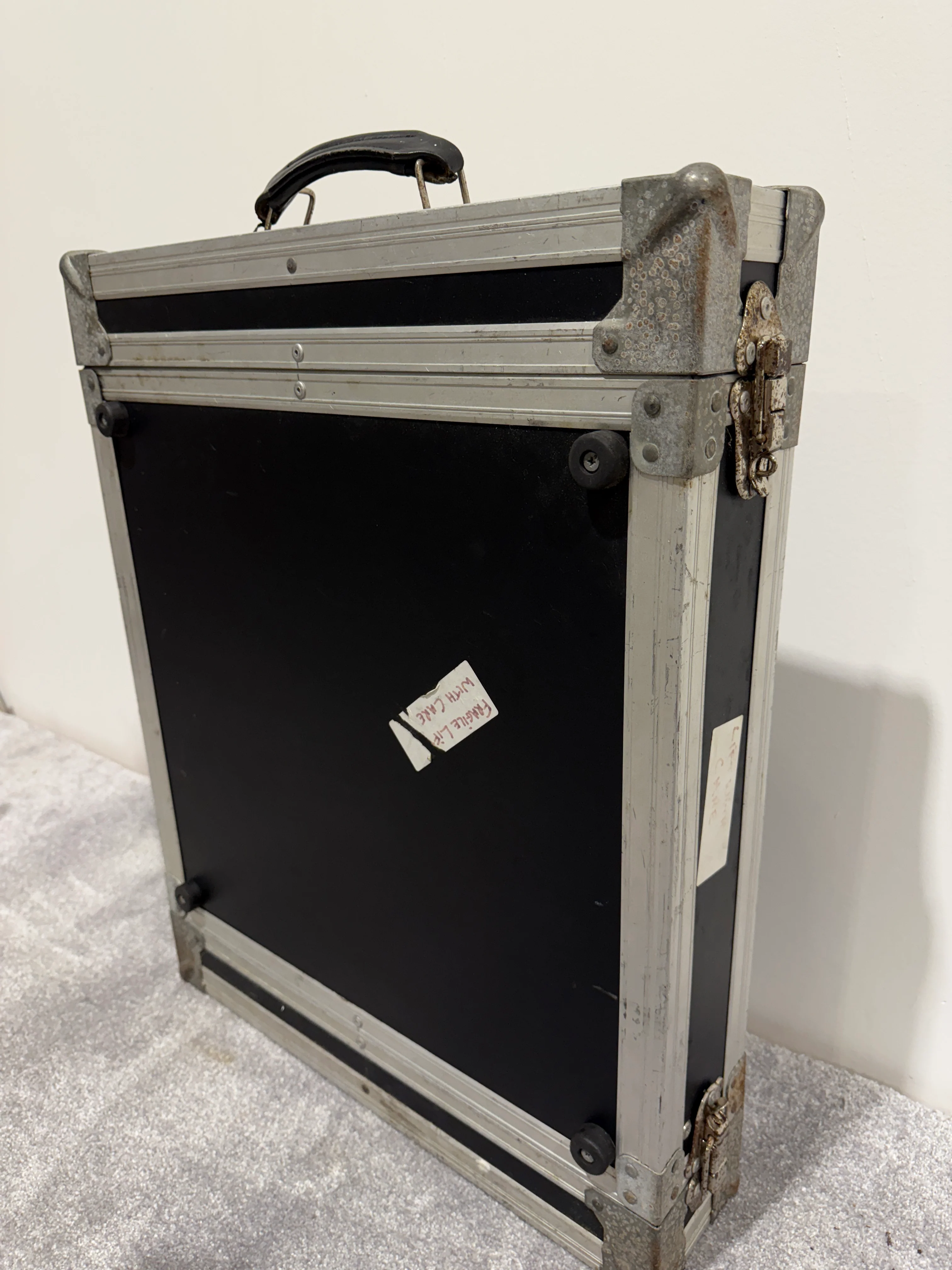 Flight Case for DJ / Disco Equipment - Size 2U with Handle - Image 10