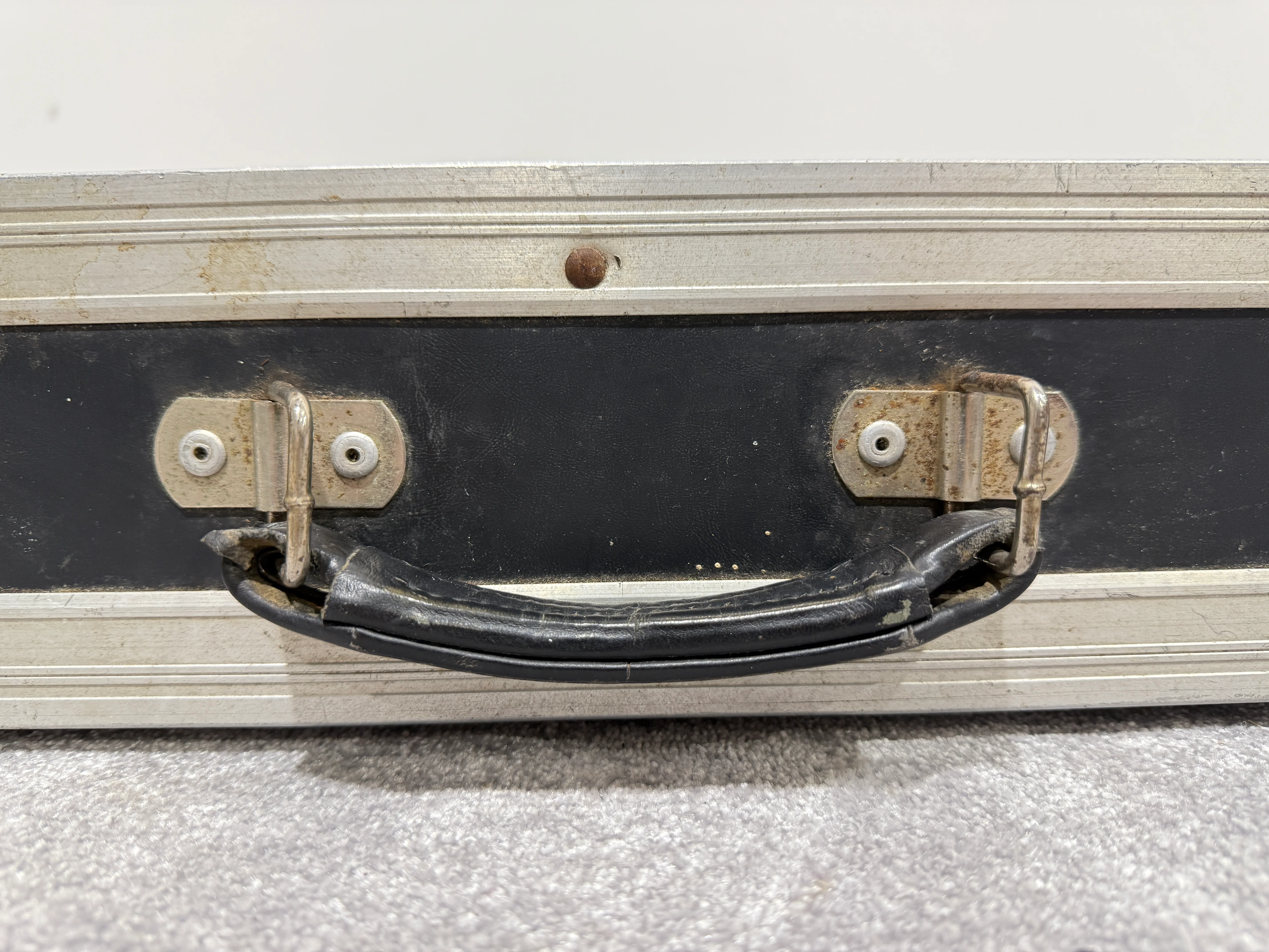 Flight Case for DJ / Disco Equipment - Size 2U with Handle - Image 6