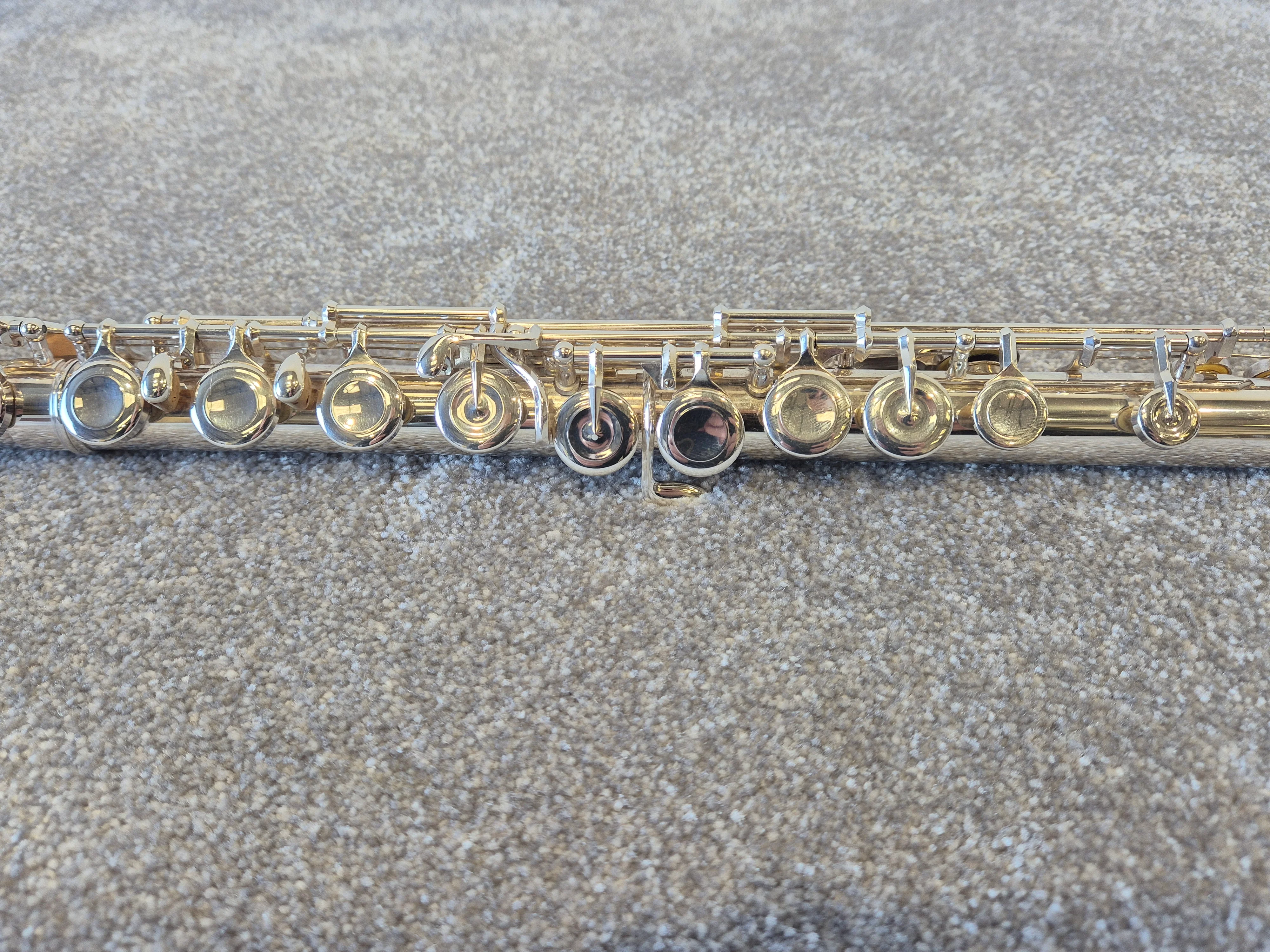 Pearl Flute PF-765 - Quartz S/N 5760 w/ Hard Case - Image 4