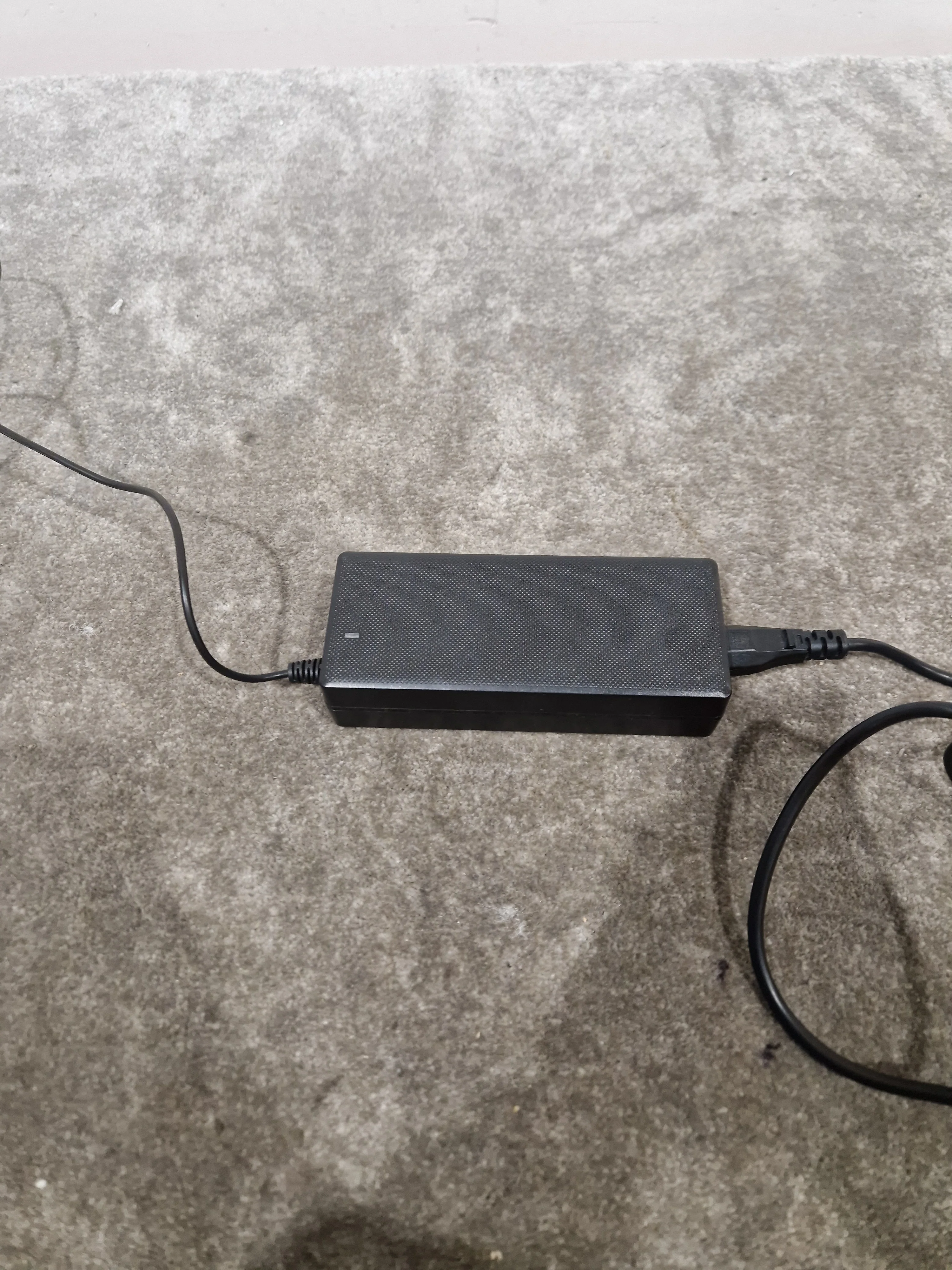 Flypower Switching Adapter PS120C200Y6000M - Excellent - Image 9