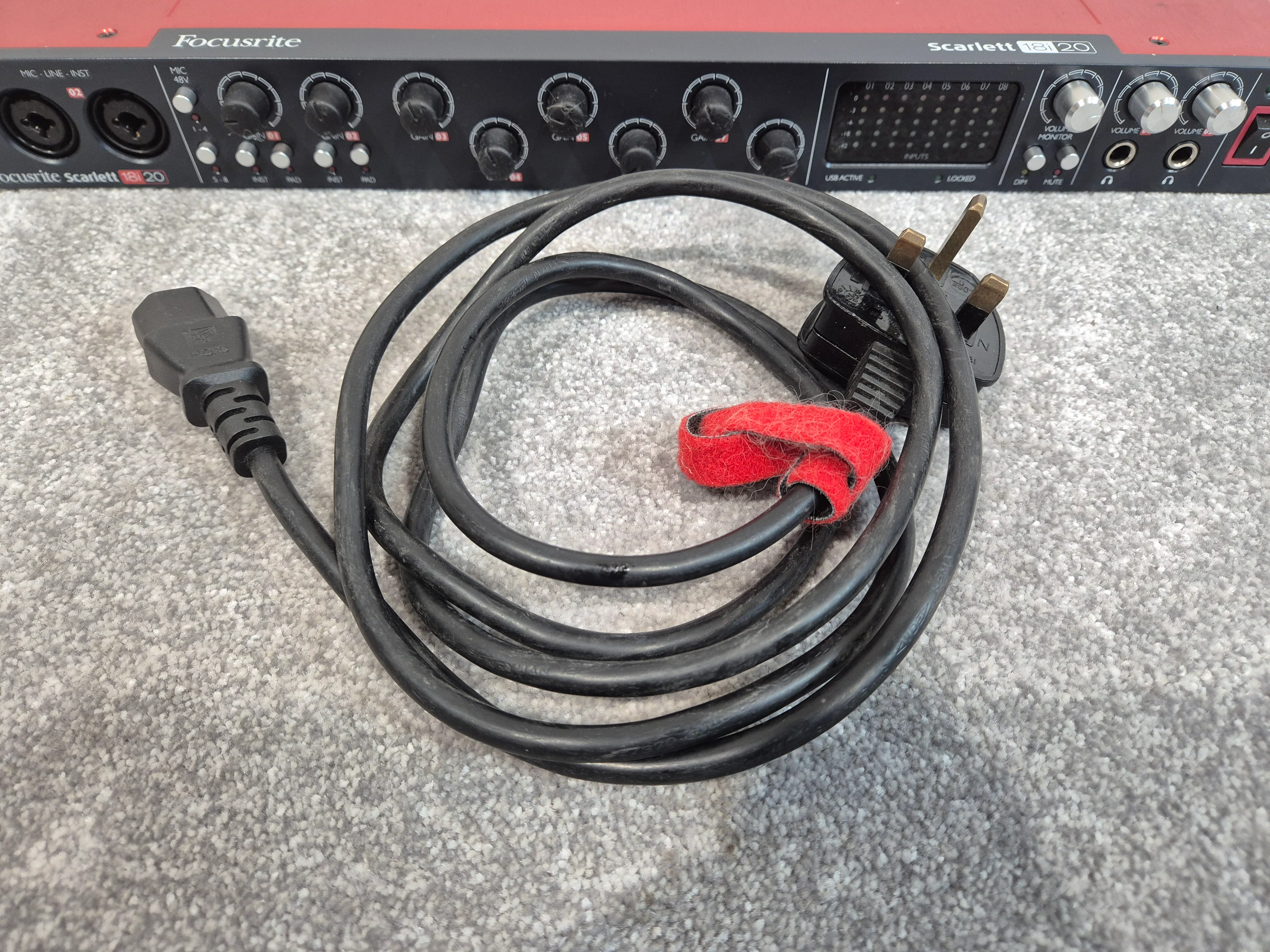 Focusrite Scarlett 18i20 - 20 Outputs Audio Interface - Image 13