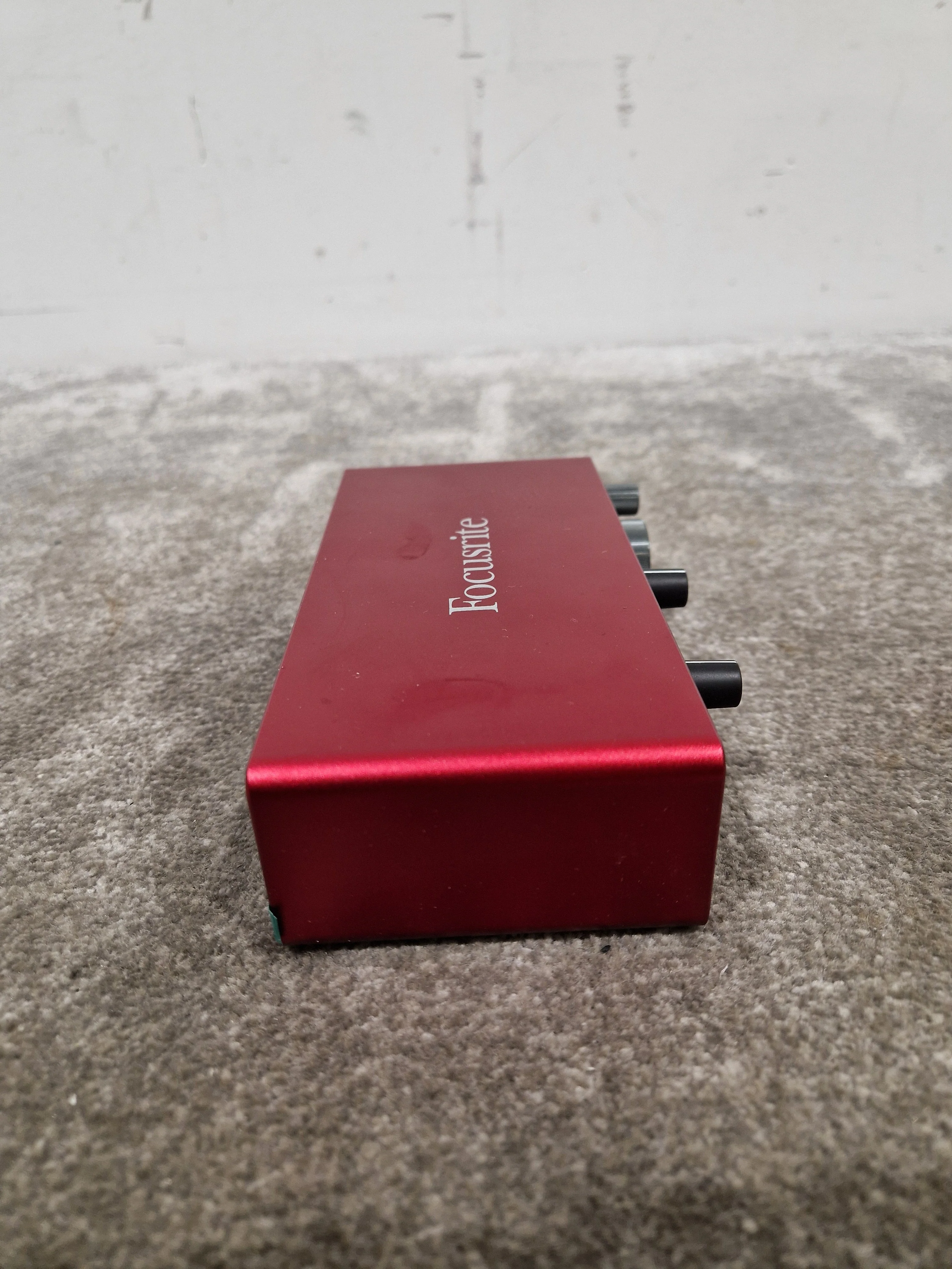 Focusrite Scarlett 2I2 Audio Interface - USB Connectivity - Excellent w/ Original Box - Image 12