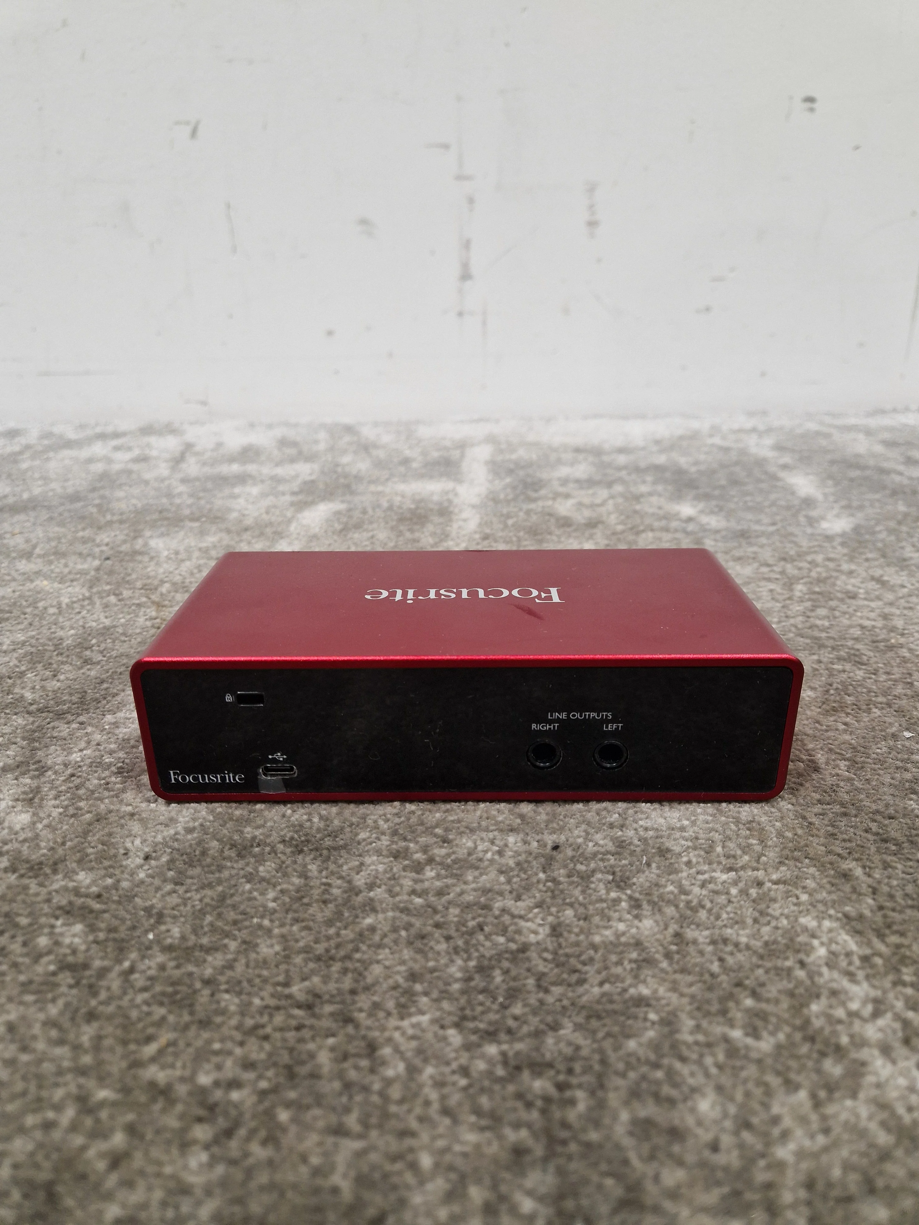 Focusrite Scarlett 2I2 Audio Interface - USB Connectivity - Excellent w/ Original Box - Image 13