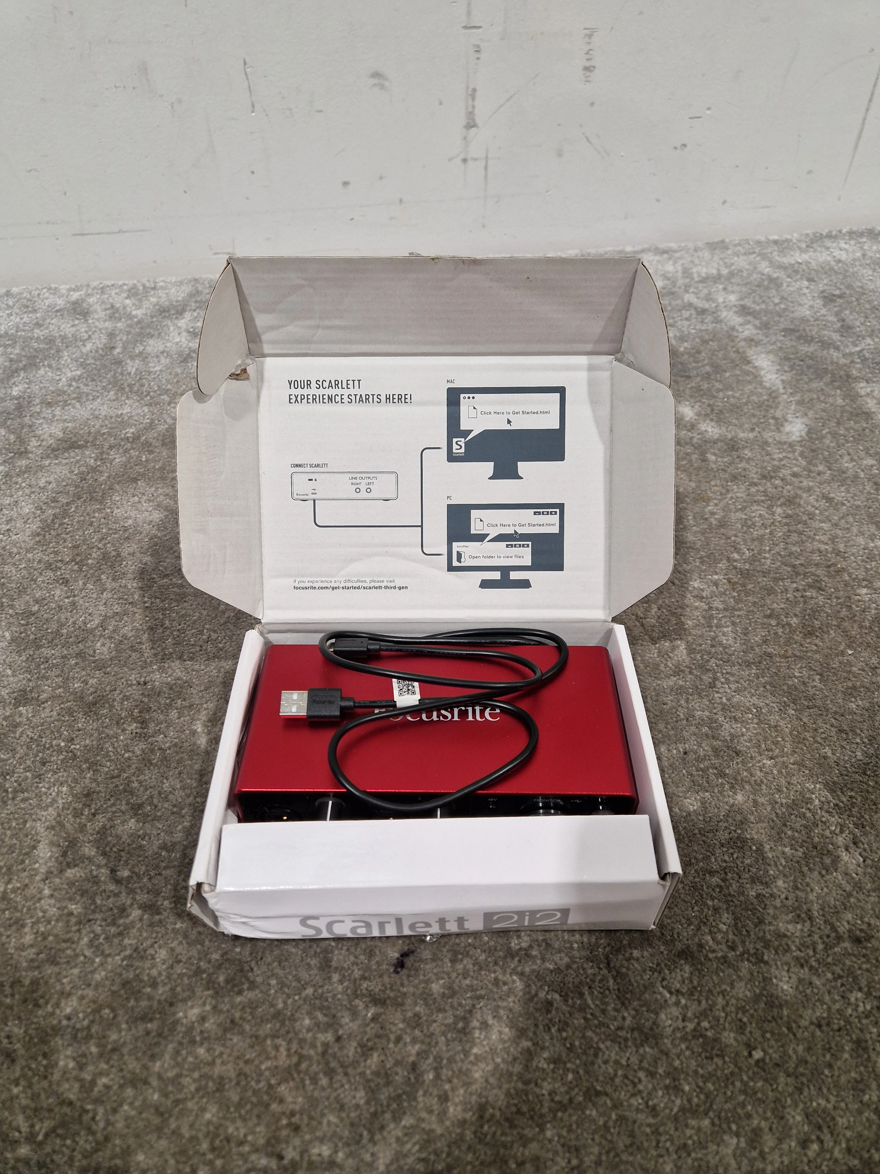 Focusrite Scarlett 2I2 Audio Interface - USB Connectivity - Excellent w/ Original Box - Image 4