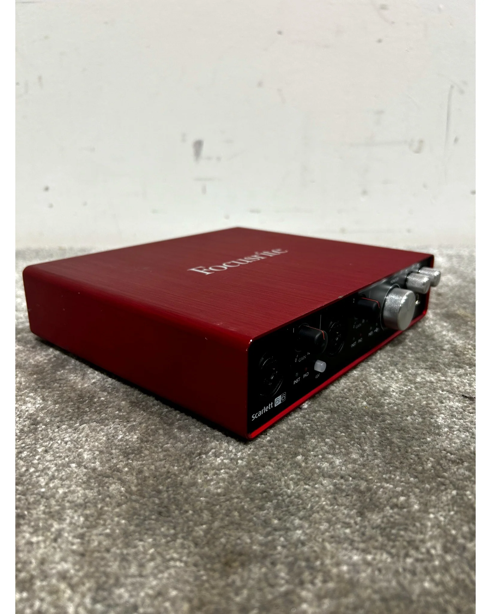 Focusrite Scarlett 6i6 - Audio Interface - Red - Good - Image 6