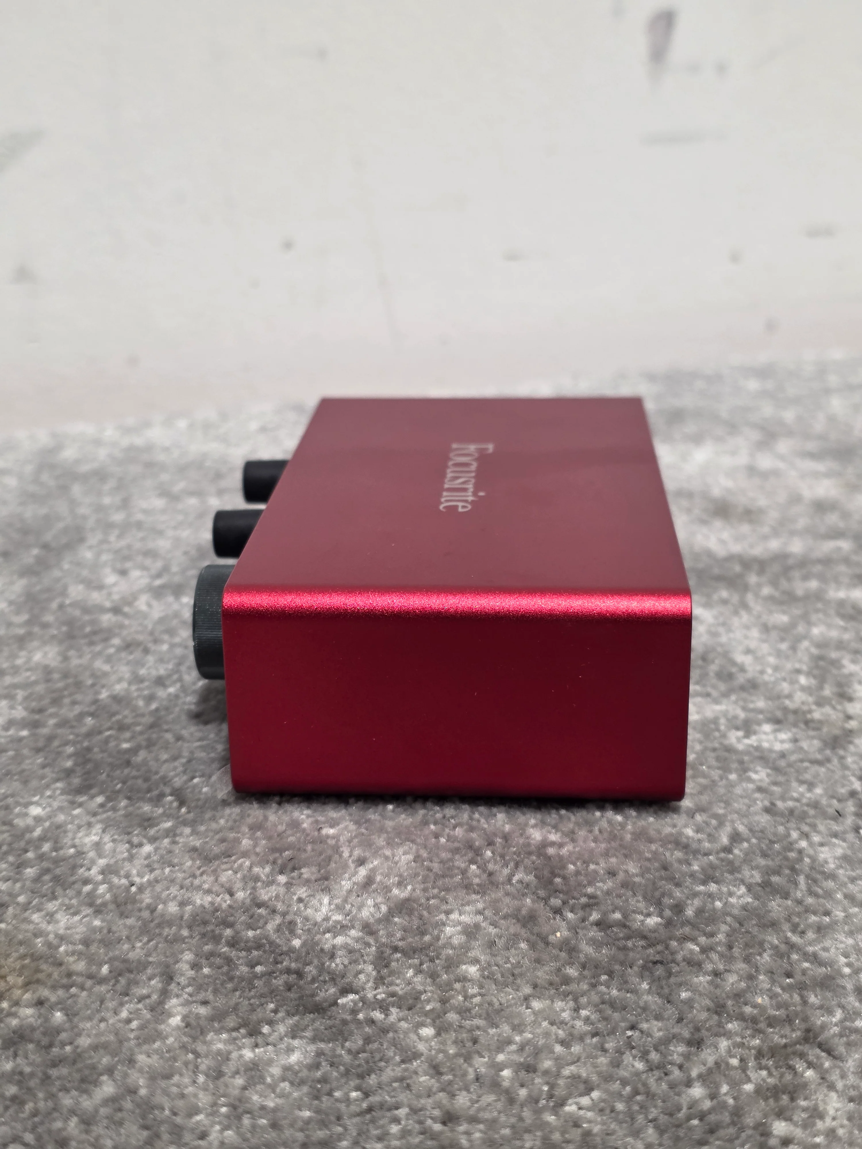 Focusrite Scarlett Solo - USB Audio Interface - 3rd Generation - Red - Excellent w/ Original Box & Cables - Image 4