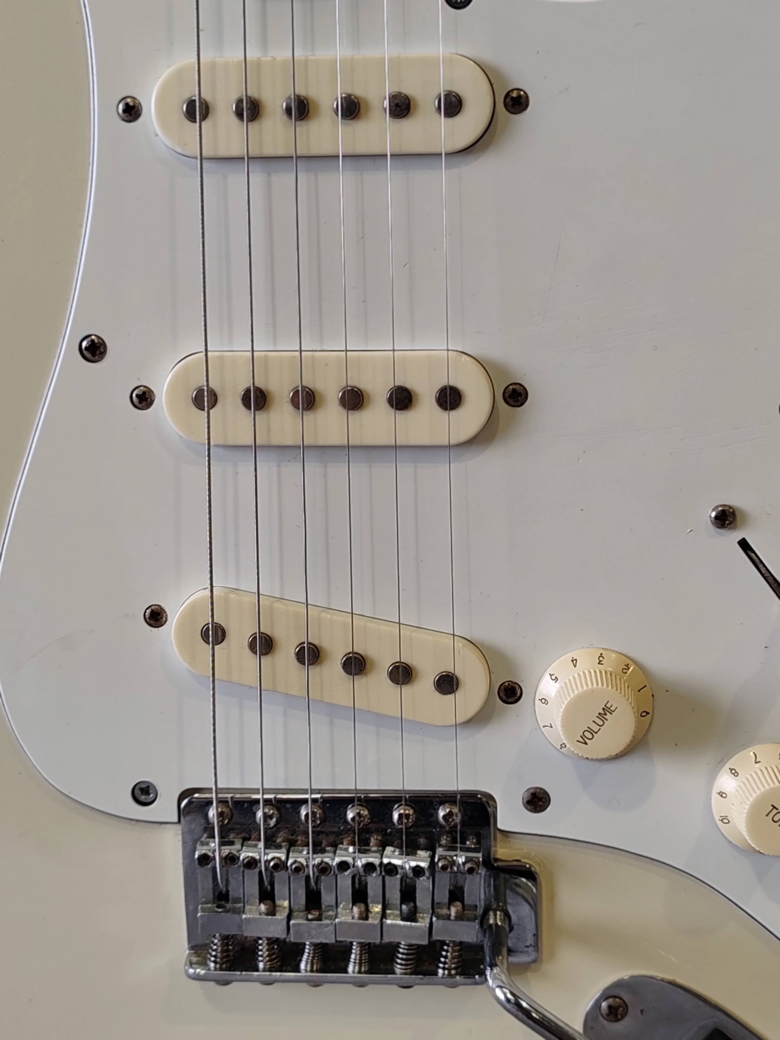 Francis Stratocaster Electric Guitar - Classic Tonewood Design - Very Good - Image 6