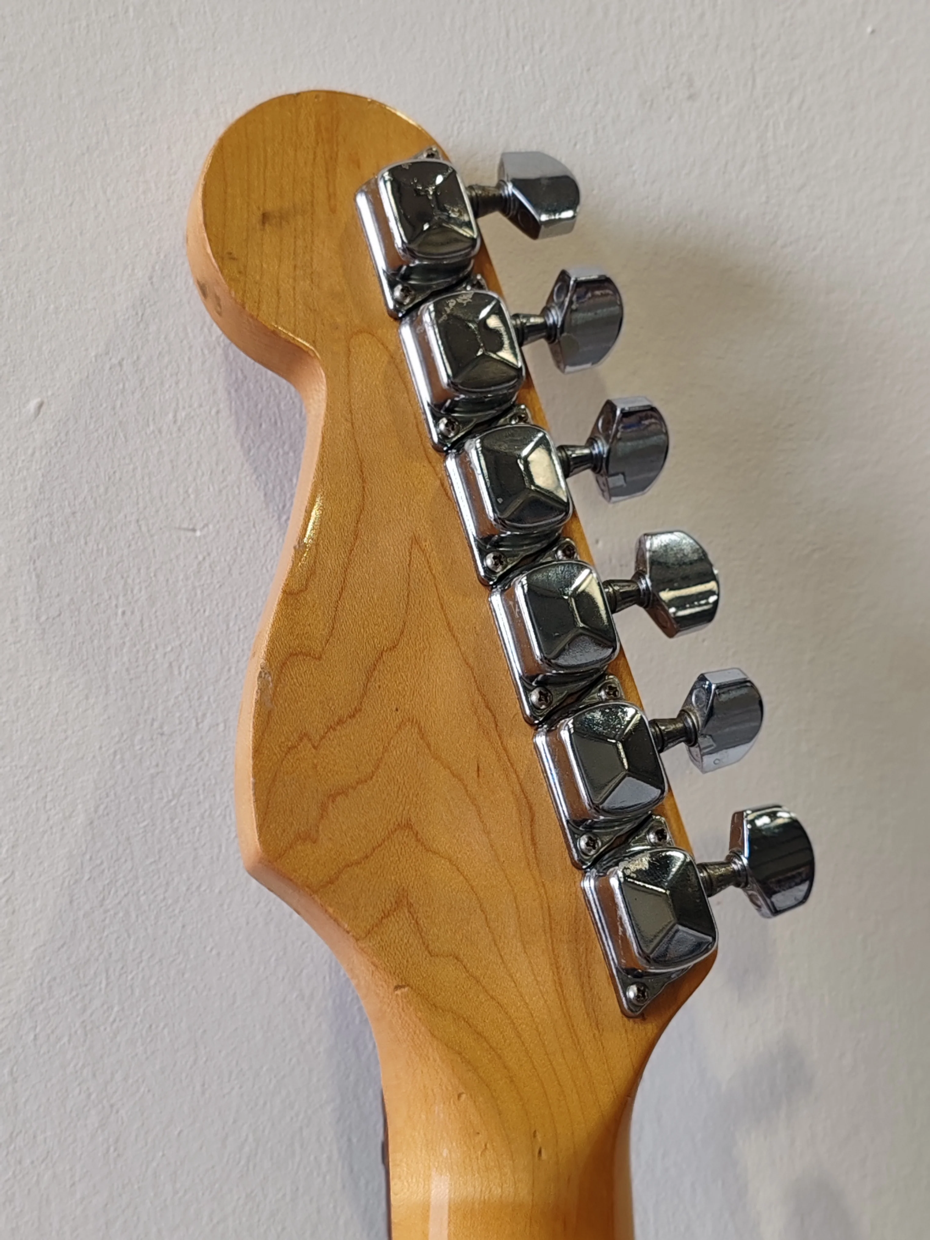 Francis Stratocaster Electric Guitar - Classic Tonewood Design - Very Good - Image 8