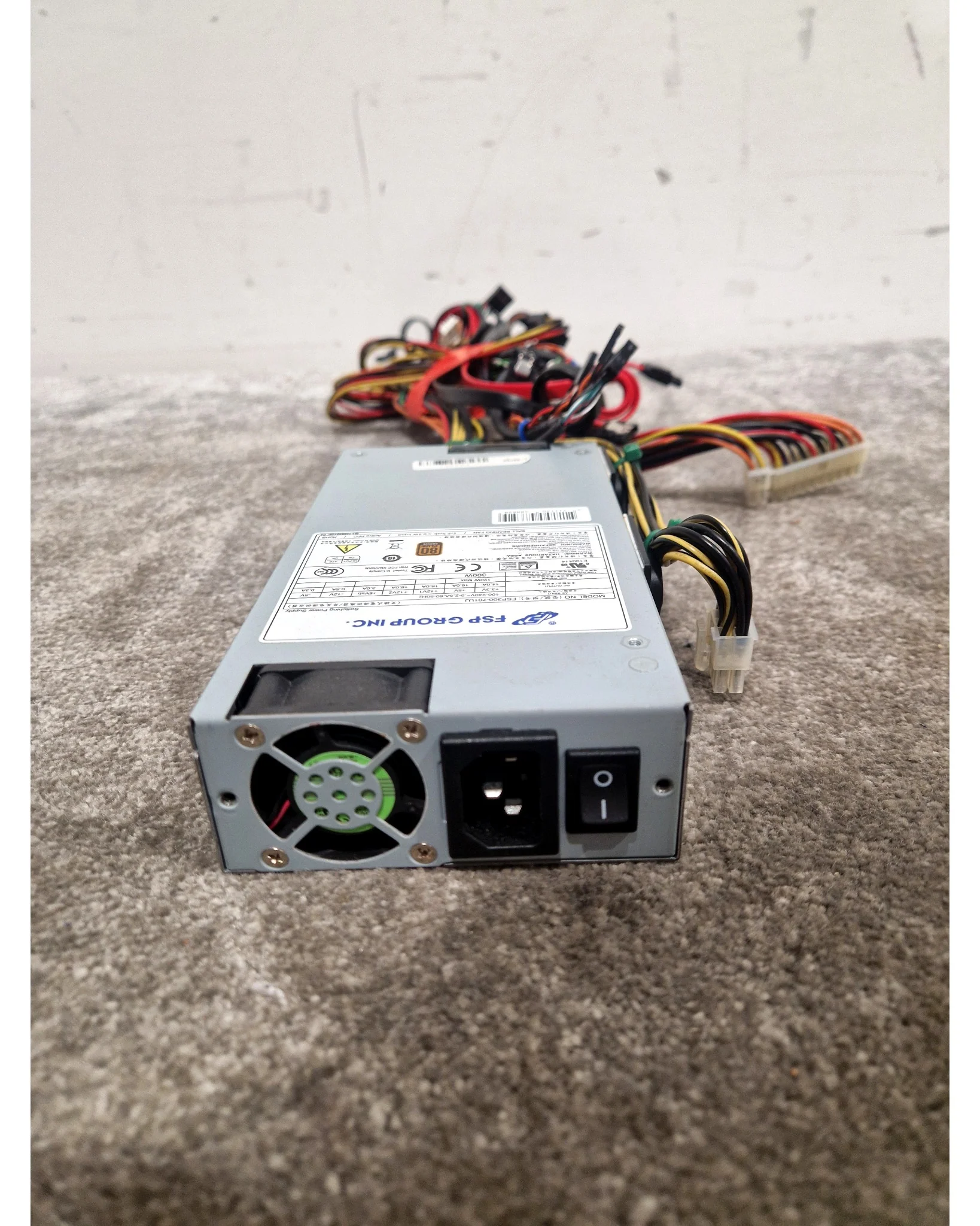 FSP FSP300-701UJ Server Power Supply – Power Supply - Excellent - Image 13