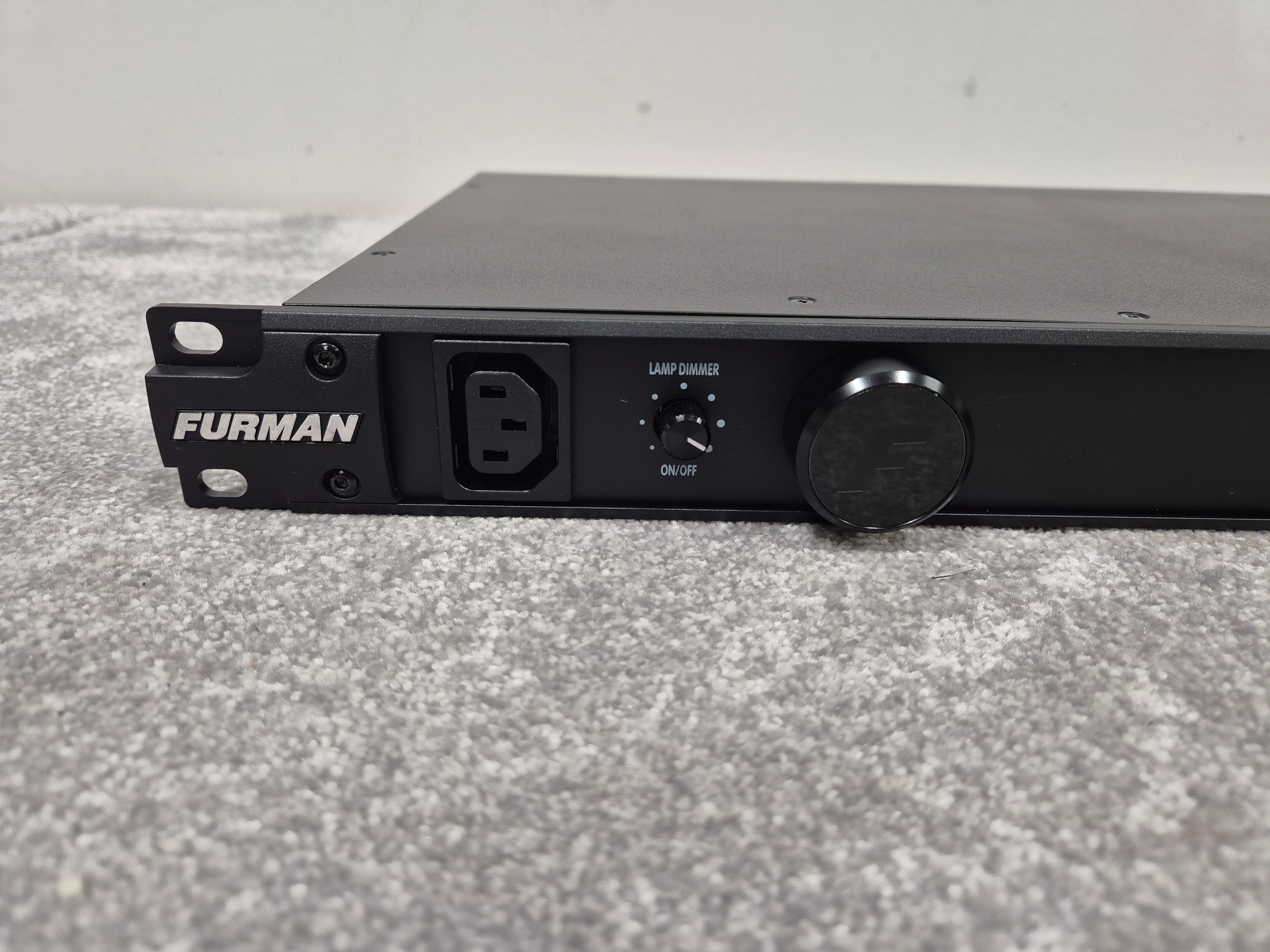 Furman PL-8C E - Power Conditioner (Mint Condition) - Image 2