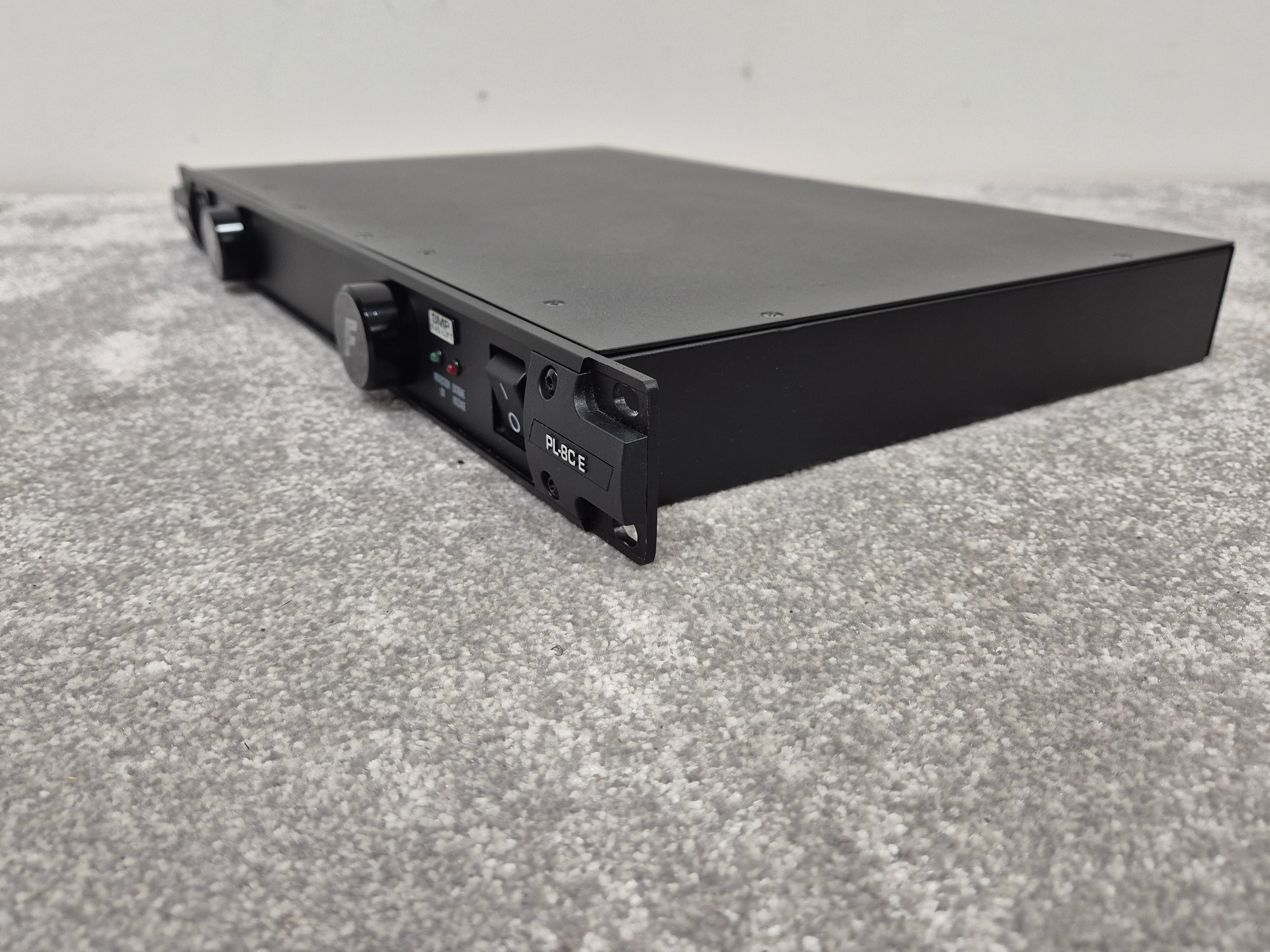 Furman PL-8C E - Rack Mounted Power Conditioner - Image 11