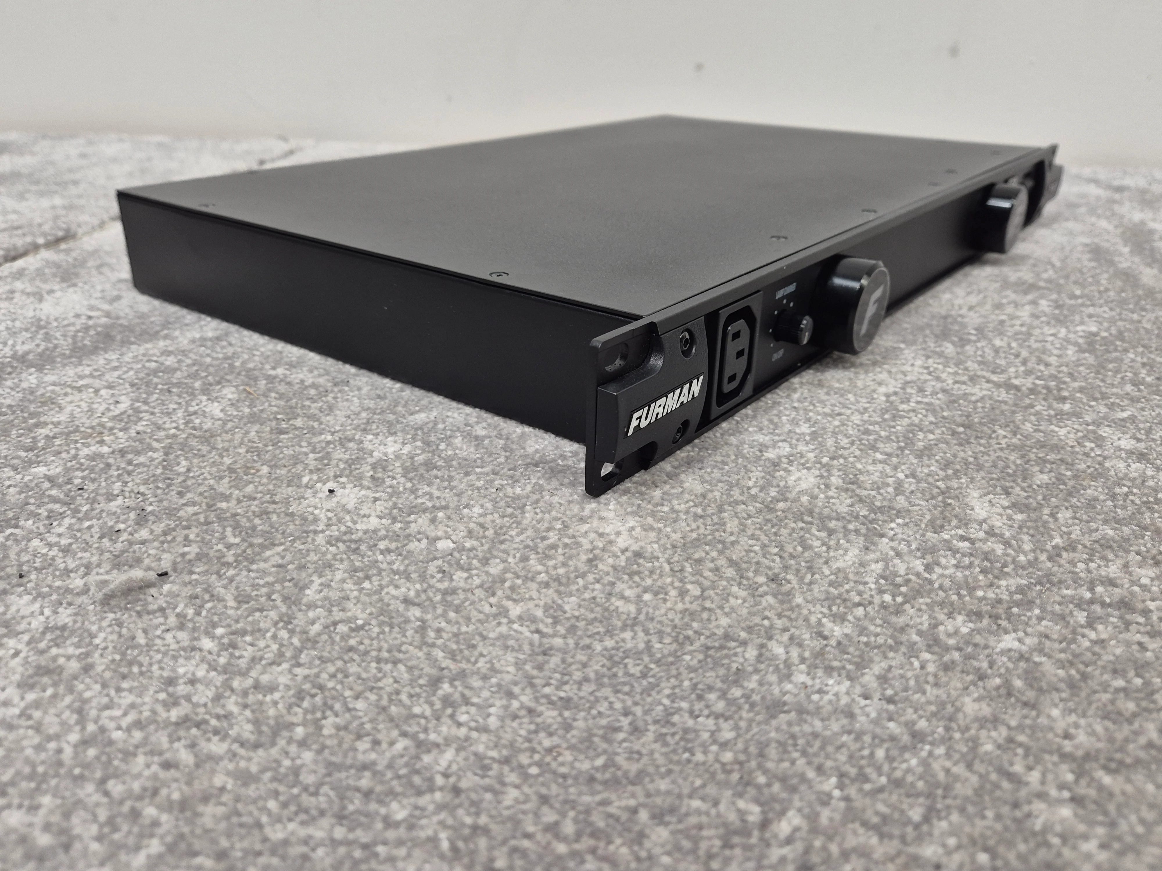 Furman PL-8C E - Rack Mounted Power Conditioner - Image 5