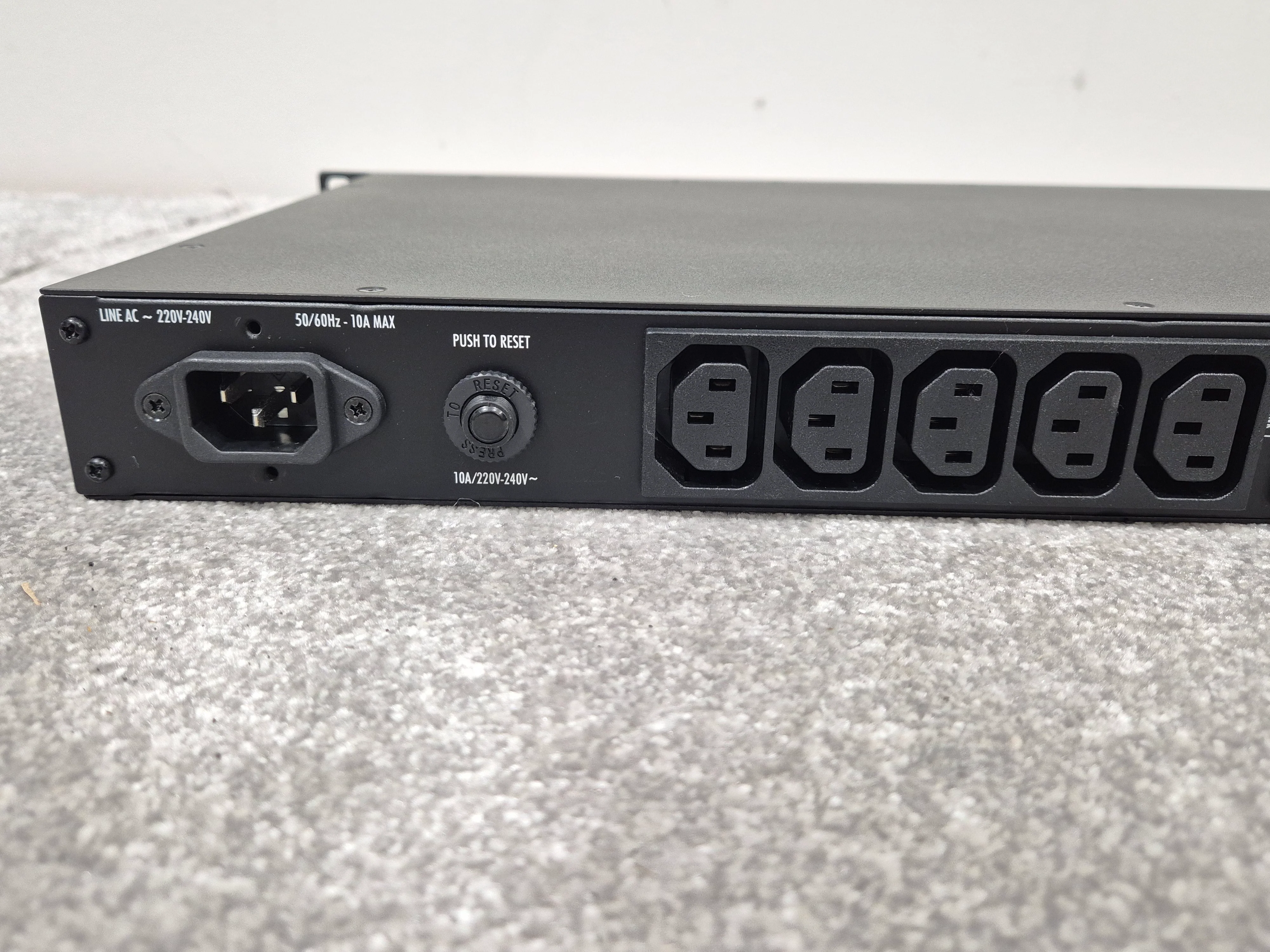 Furman PL-8C E - Rack Mounted Power Conditioner - Image 9