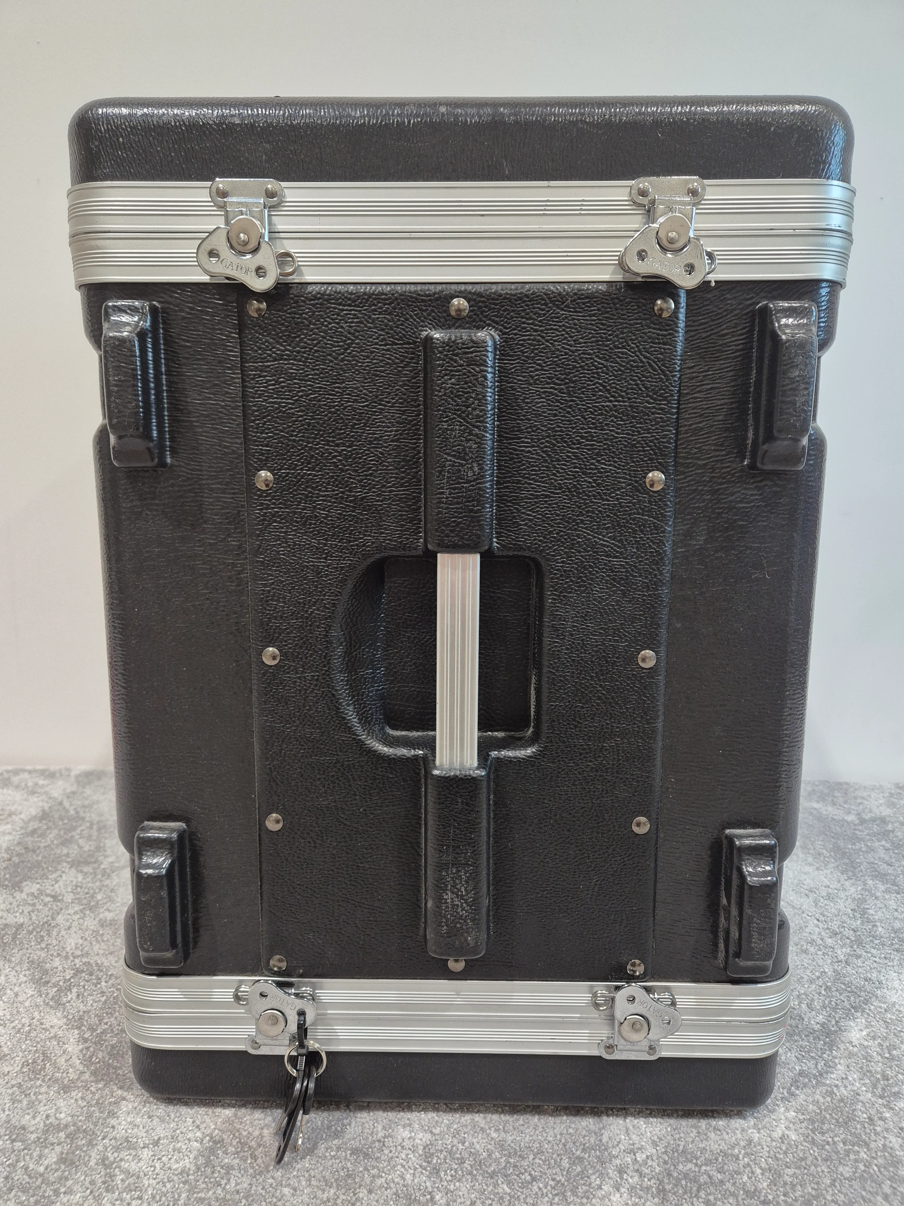 Gator 8u - Black Plastic / Metal Rack Mount Flight Case - Image 4
